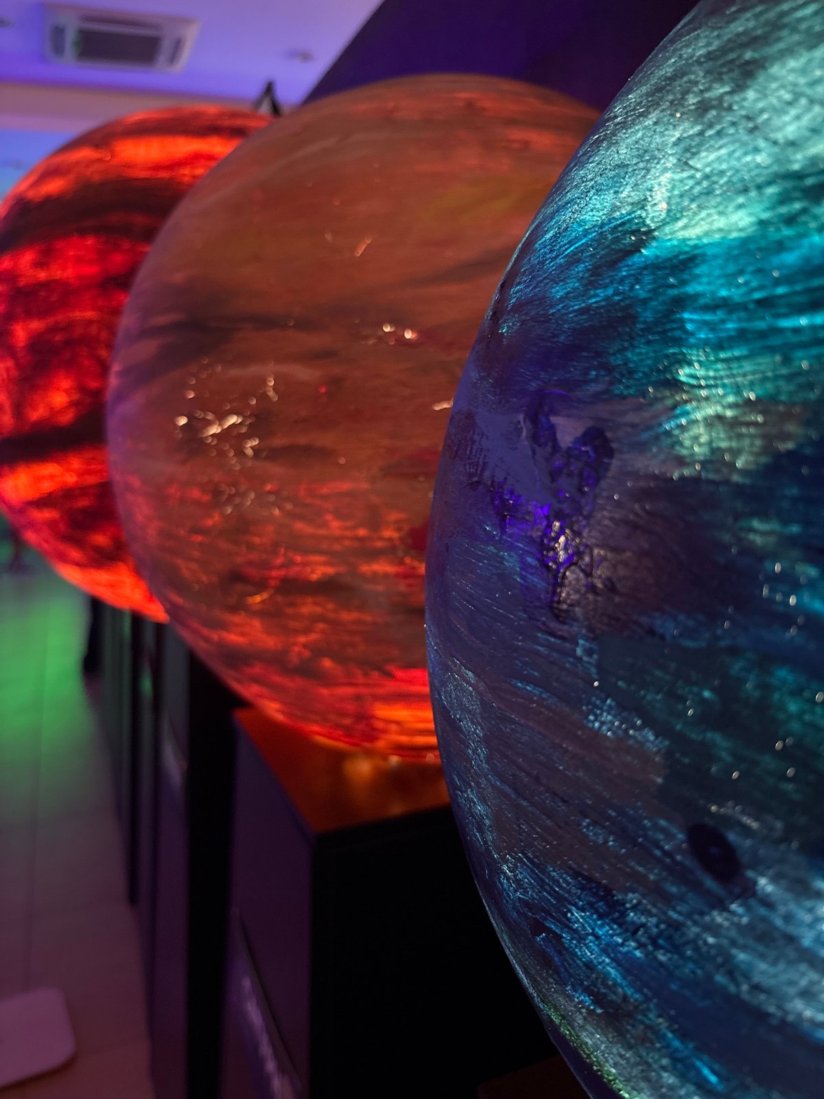 Planet model display observed in Kazan educational exhibit
