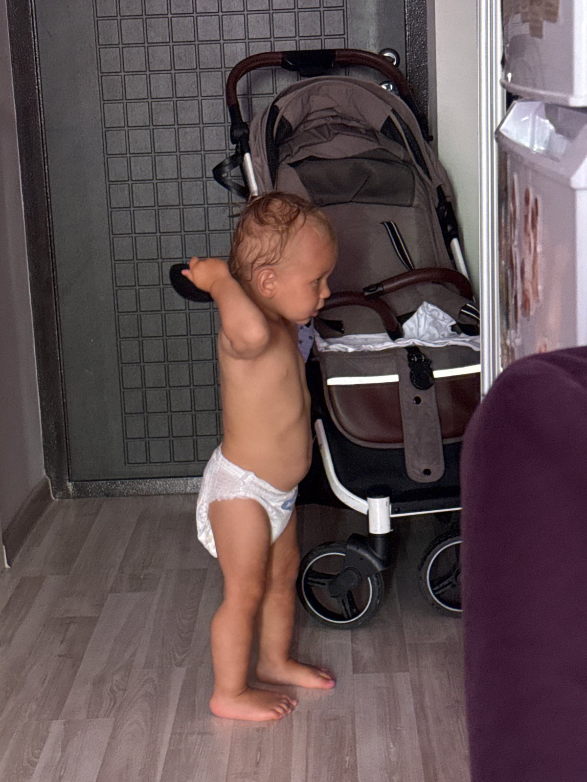 Family day out in Sochi, street scenes and toddler moments