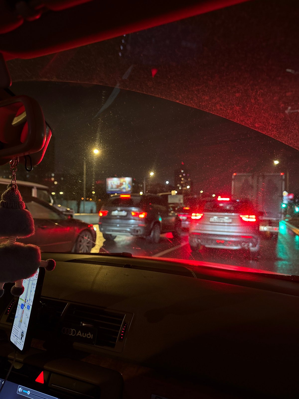 Family trapped in Moscow evening traffic jam