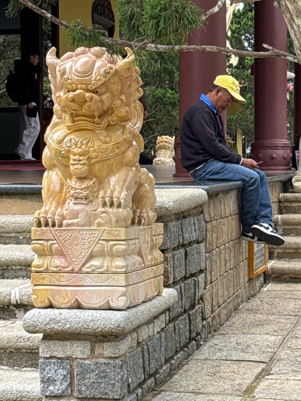 Morning visit to Trúc Lâm monastery gardens, Da Lat