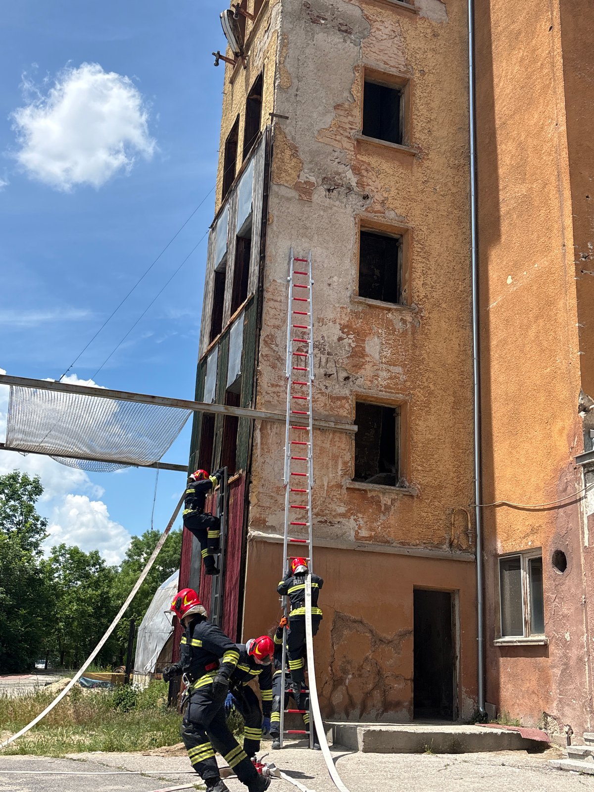 Sofia residents document firefighting, digital art, urban scenes