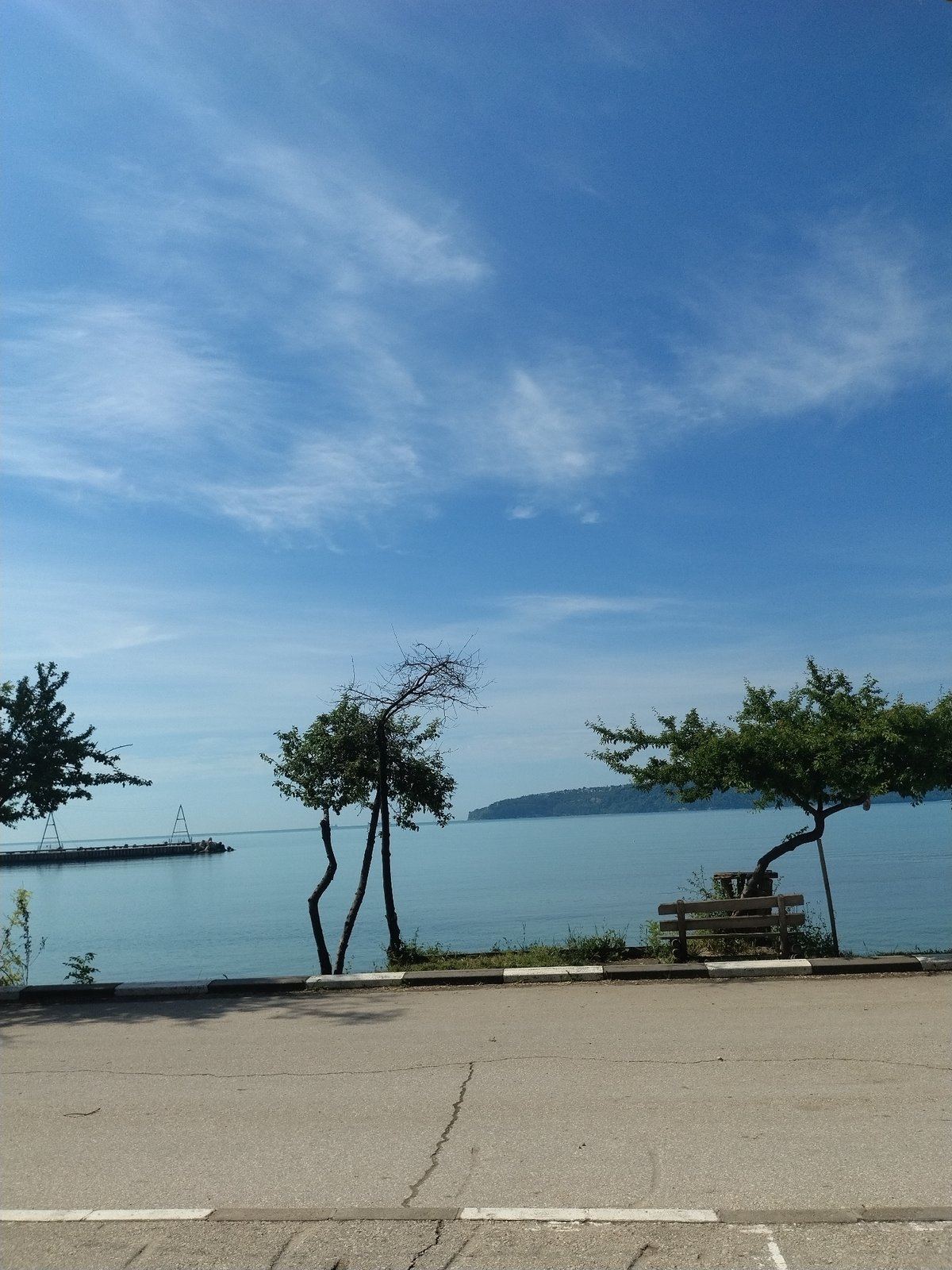 Morning coastal scenes documented along Varna waterfront