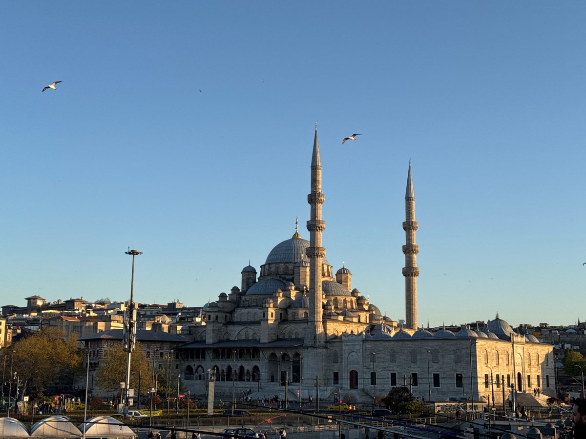 Afternoon scenes captured around Istanbul's New Mosque and fishing bridge