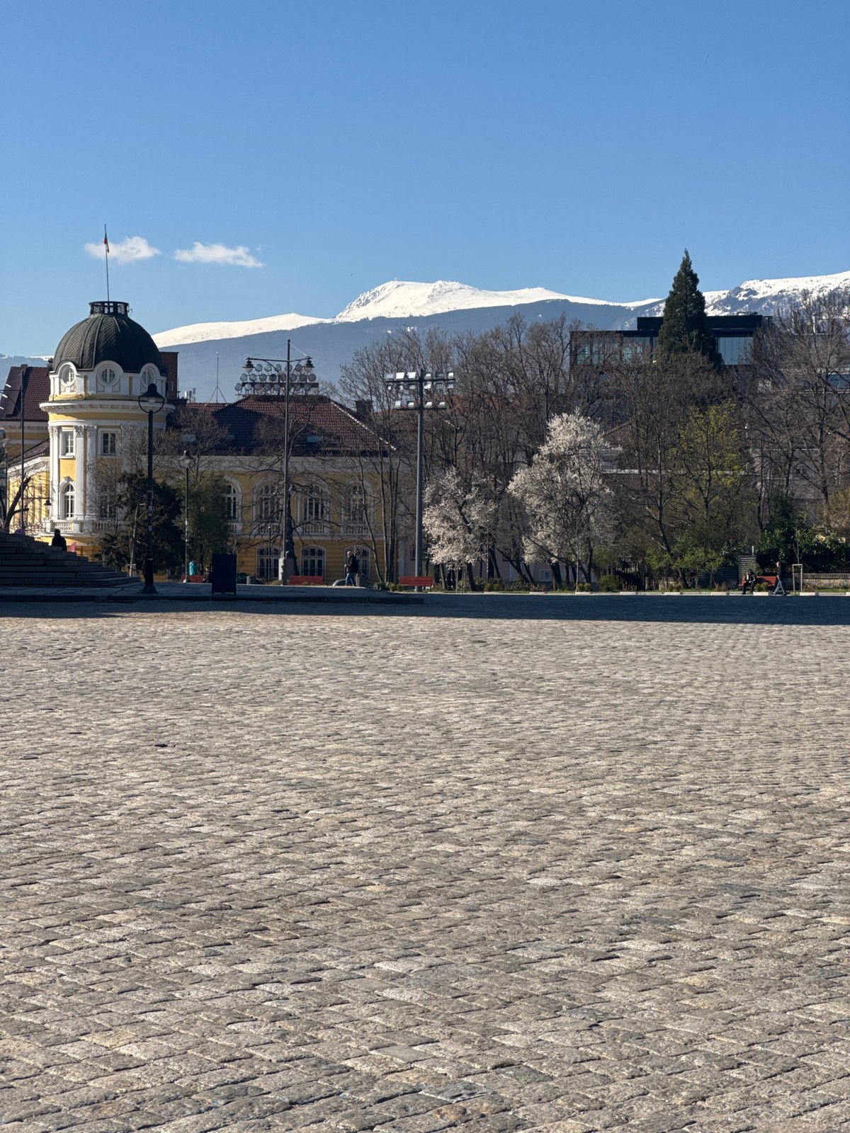 Morning walk through Sofia captures Easter decorations, landmarks