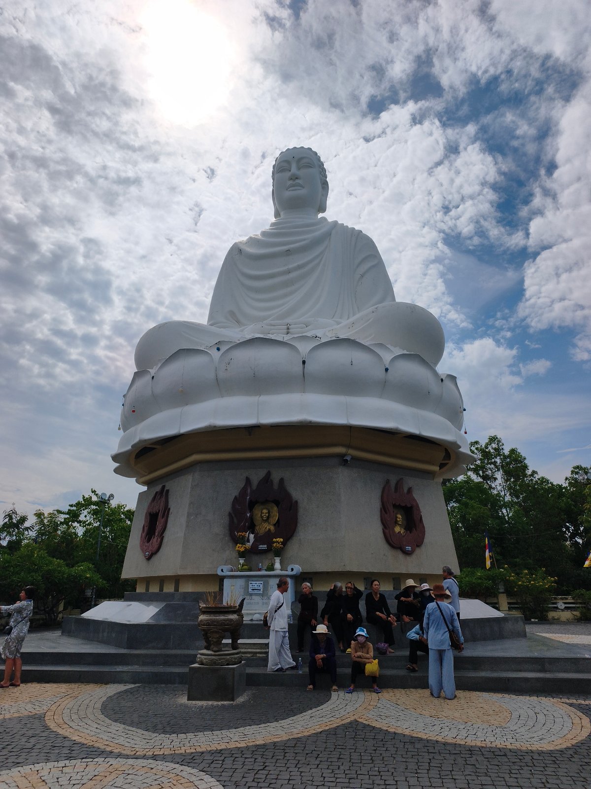 Morning at Long Son Pagoda, Nha Trang