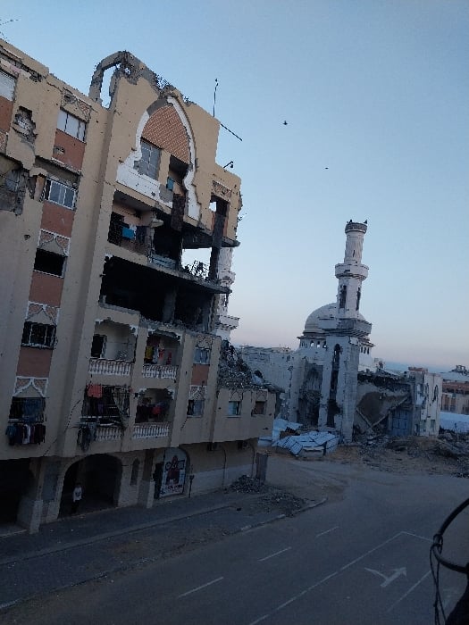 Witnesses document widespread destruction, displacement camps in Khan Yunis