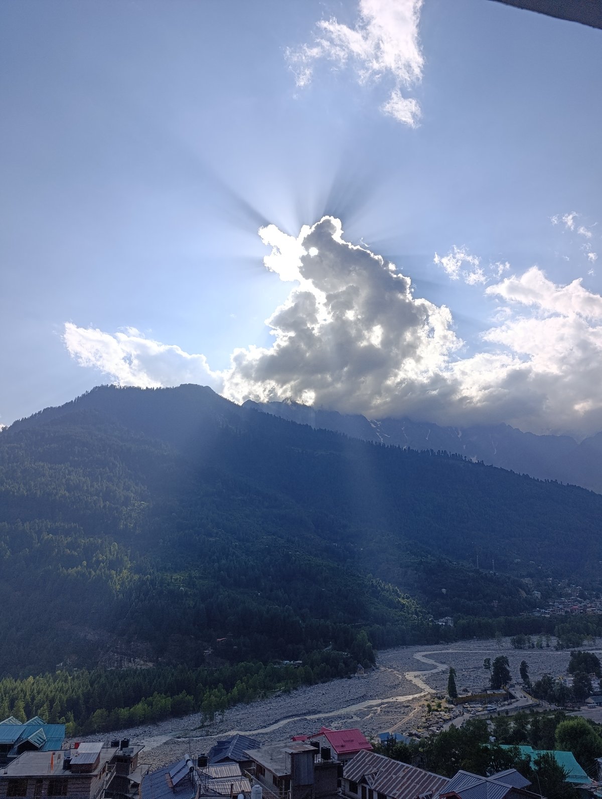 A quiet morning wandering the village and mountains of Vashisht