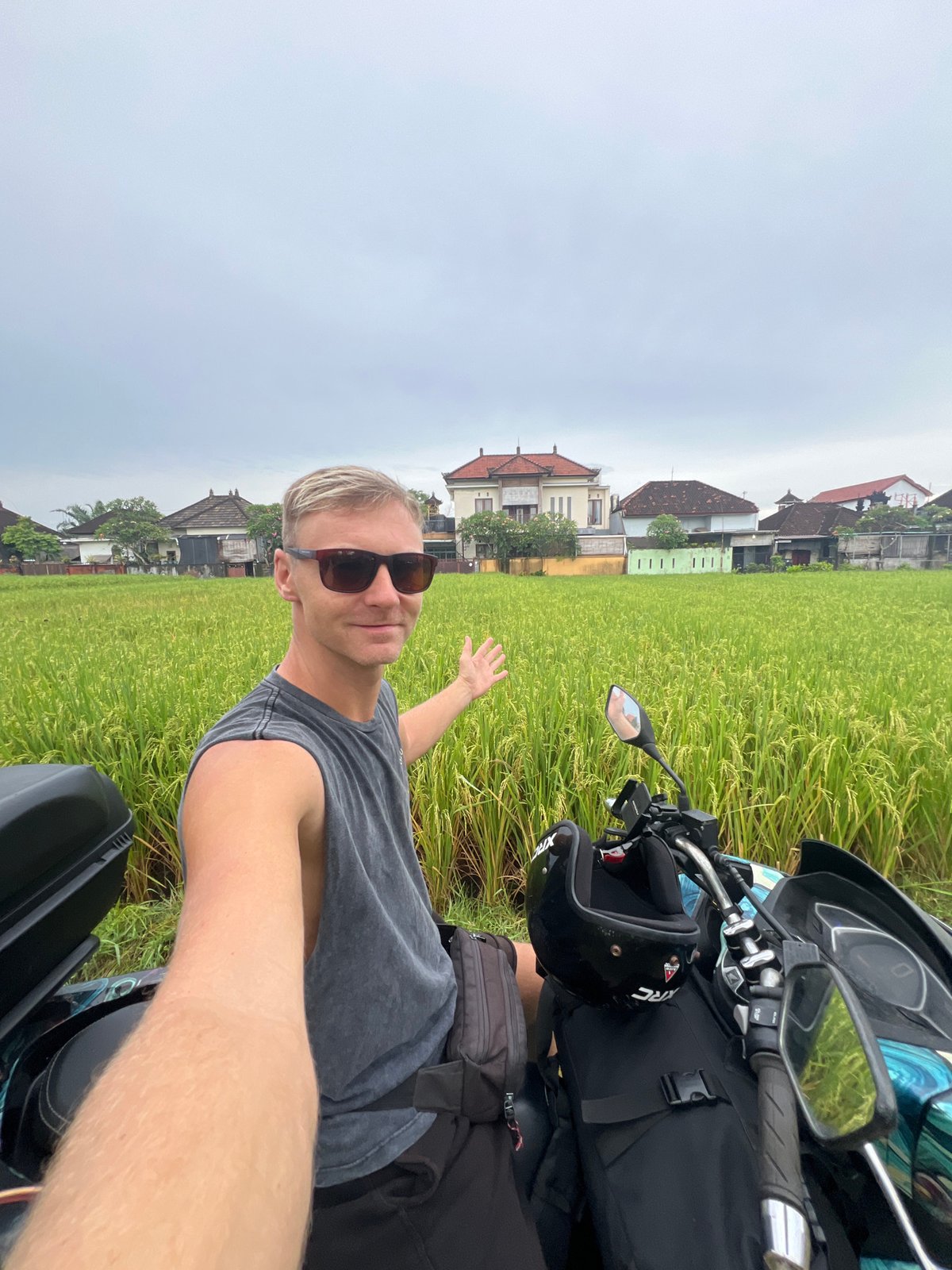 Tourist and cat separately spotted in Sukawati village