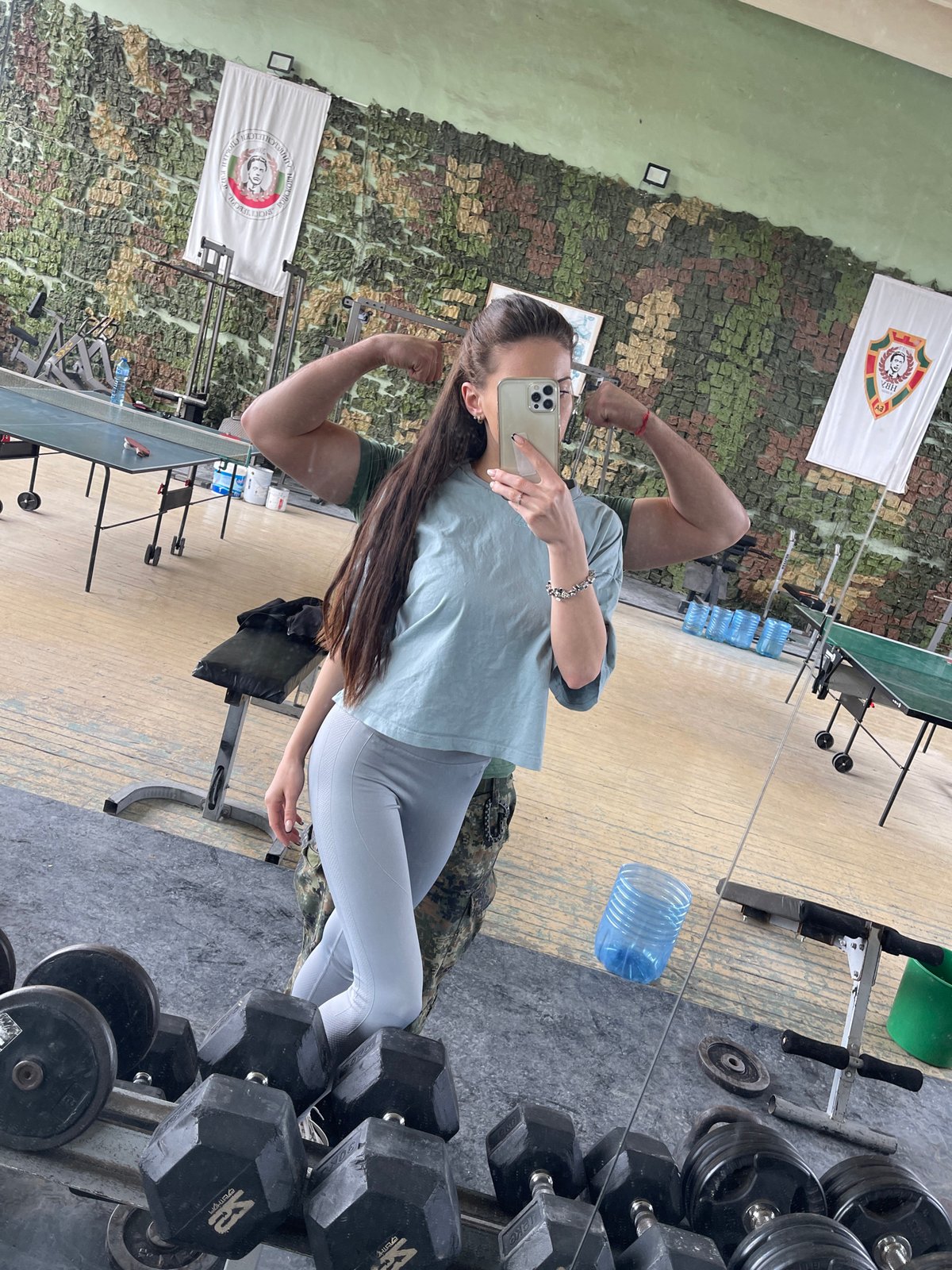 Gym selfie session captured in Veliko Tarnovo fitness center