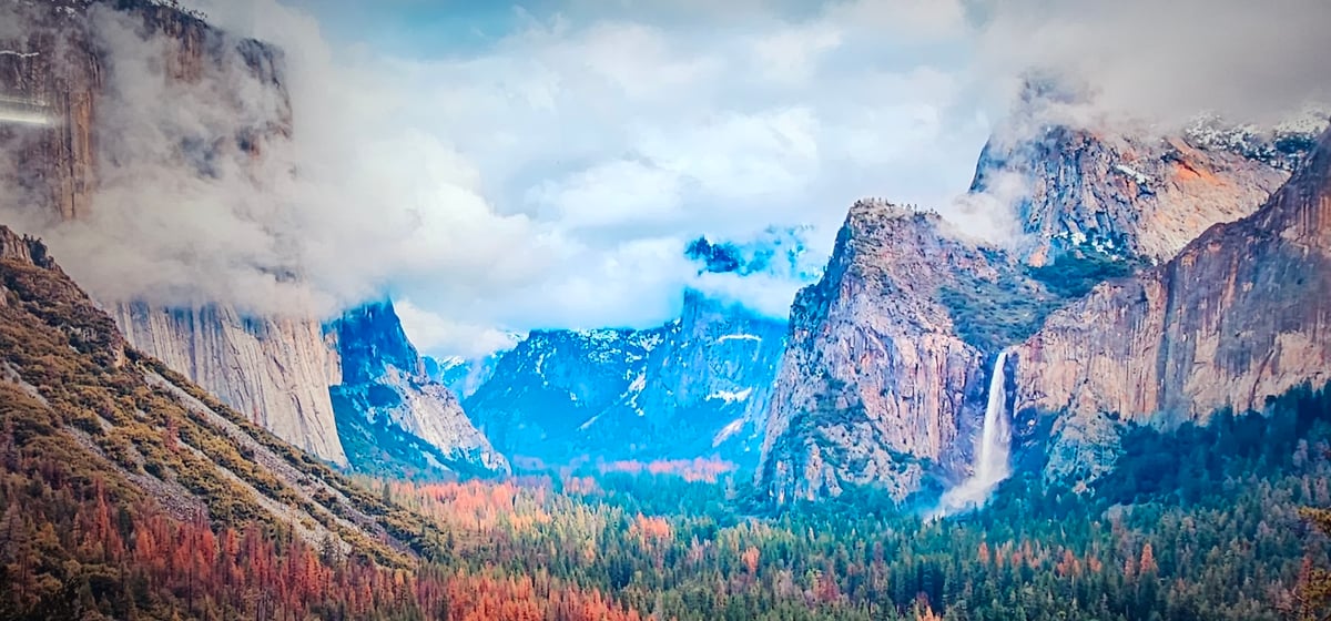 Observer captures valley cliffs and underwater geological scenes