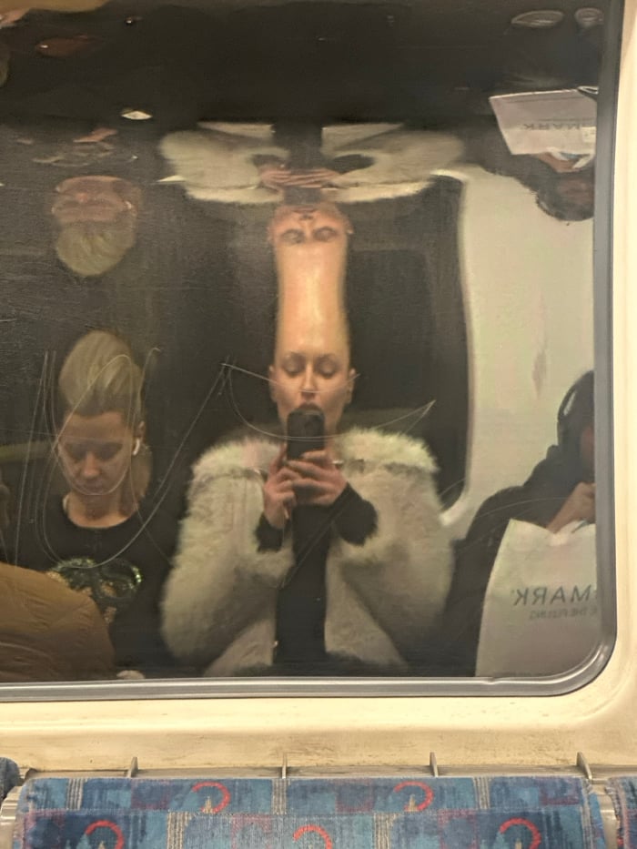 London day trip captured in 28 moments across central landmarks