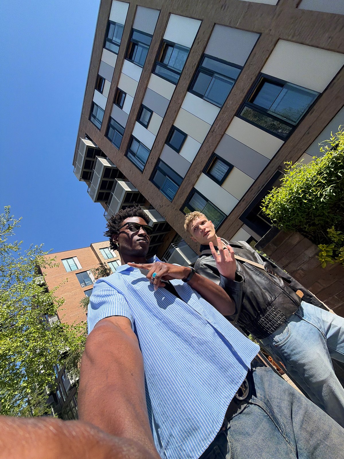 Social gatherings documented across London venues Thursday morning