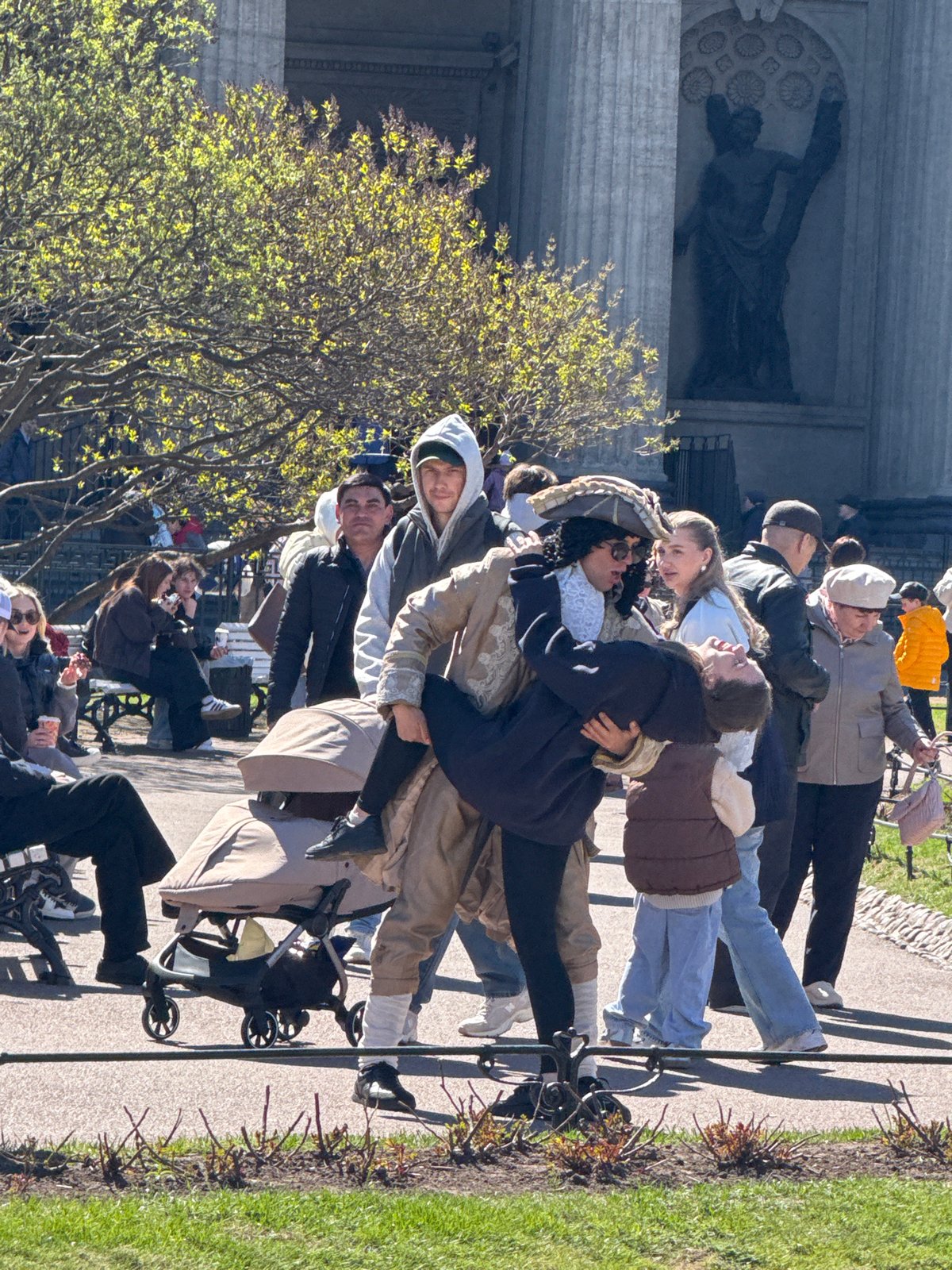 Morning street life documented around Saint Petersburg historic landmarks