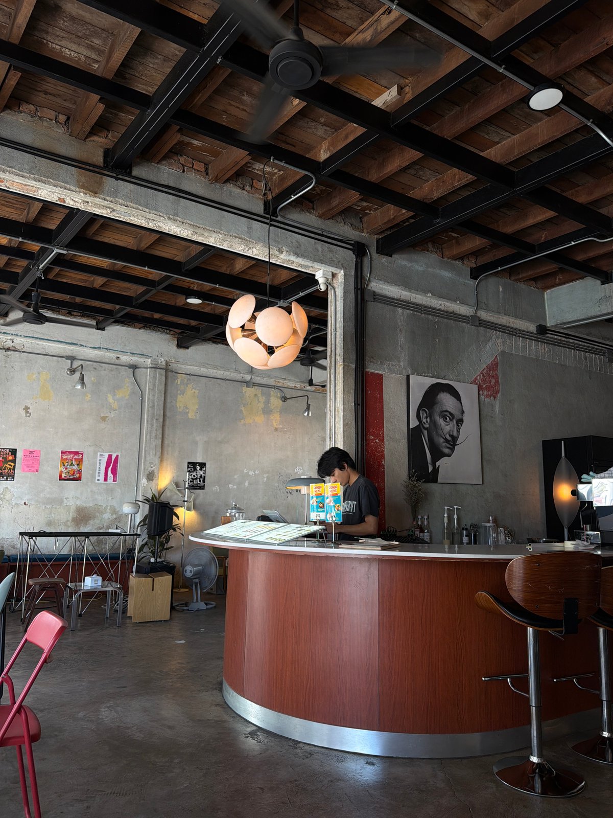 Cafes, canals, and temples in Chiang Mai's old city