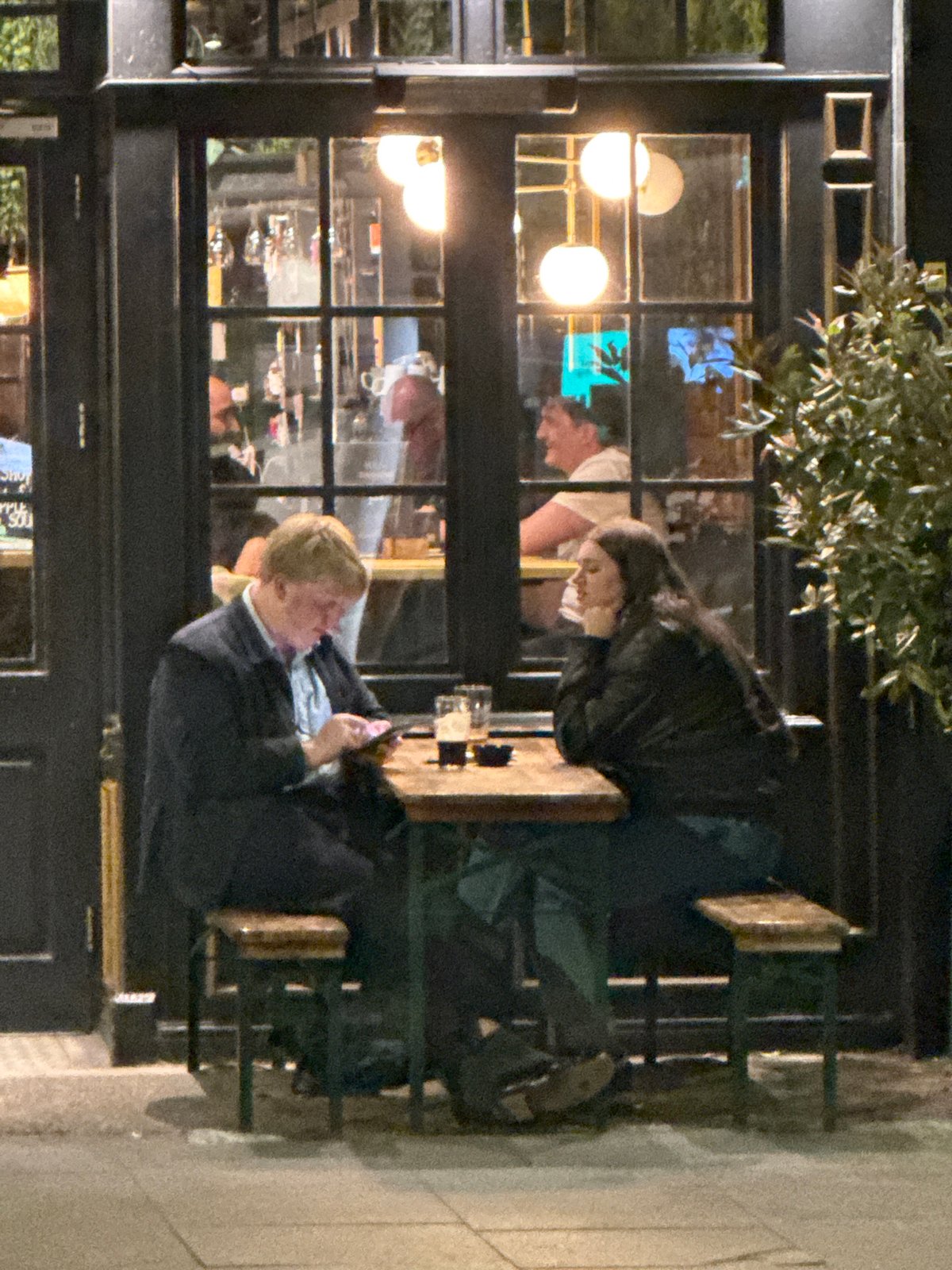 Evening walk through central London captures urban life
