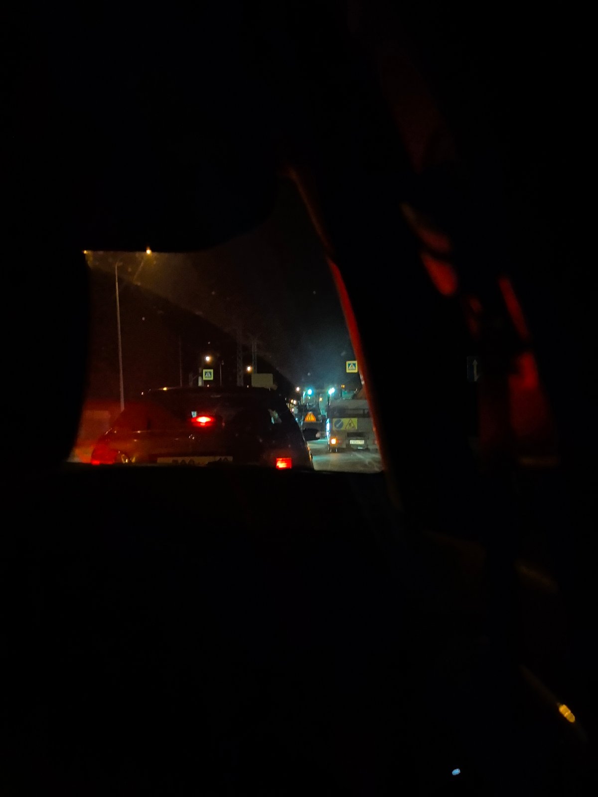 Night traffic scene documented in Chaikovsky, Russia