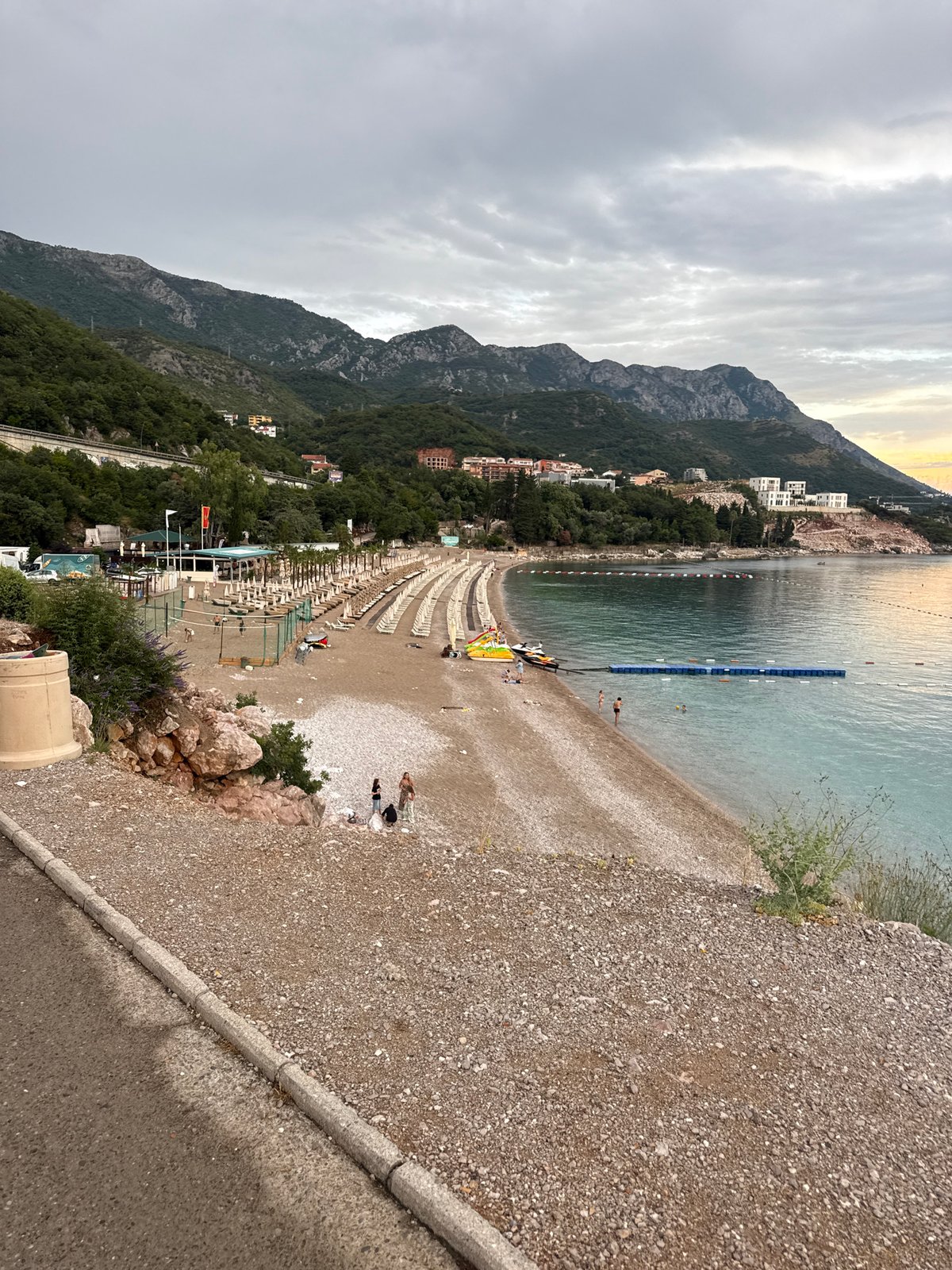 Kamenovo Beach at golden hour, from shore to setup