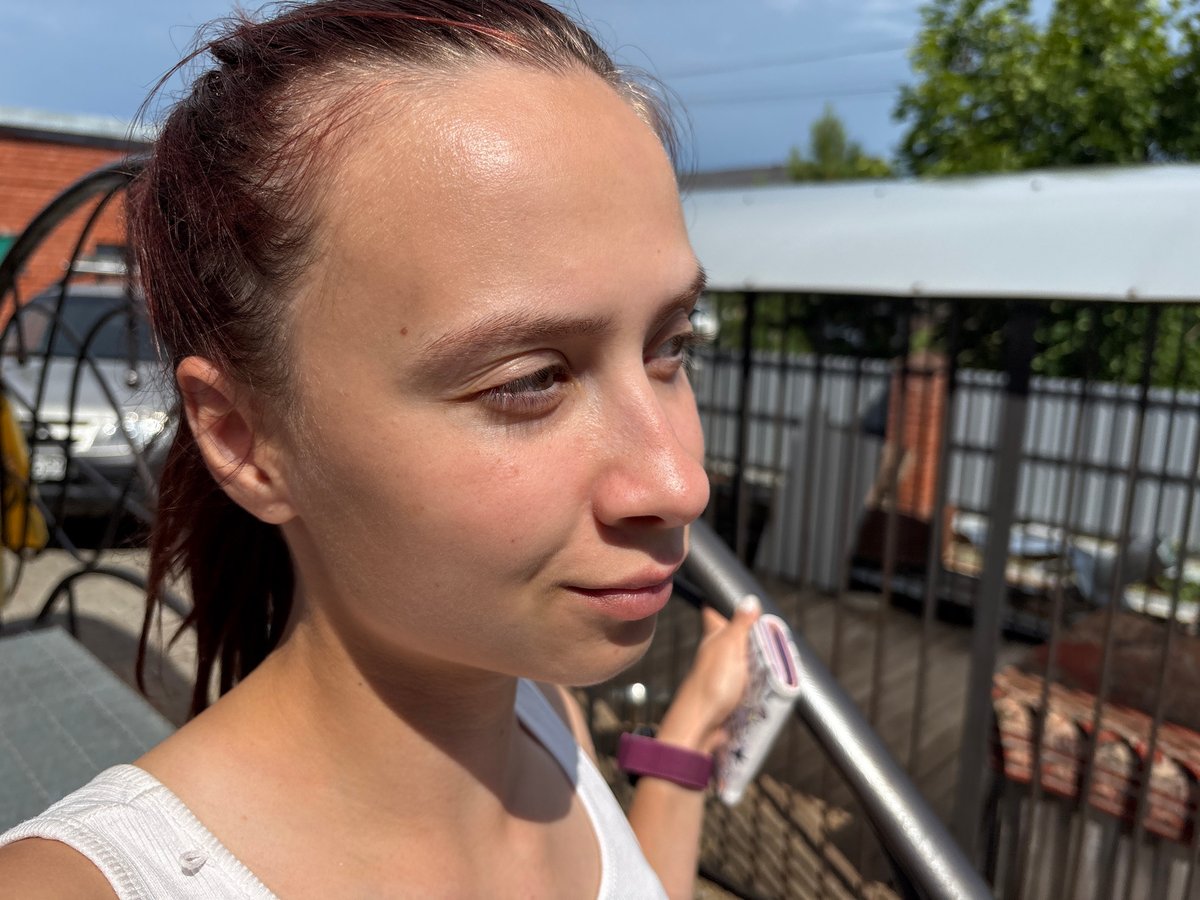 Strawberry picking and lazy summer moments in rural Russia