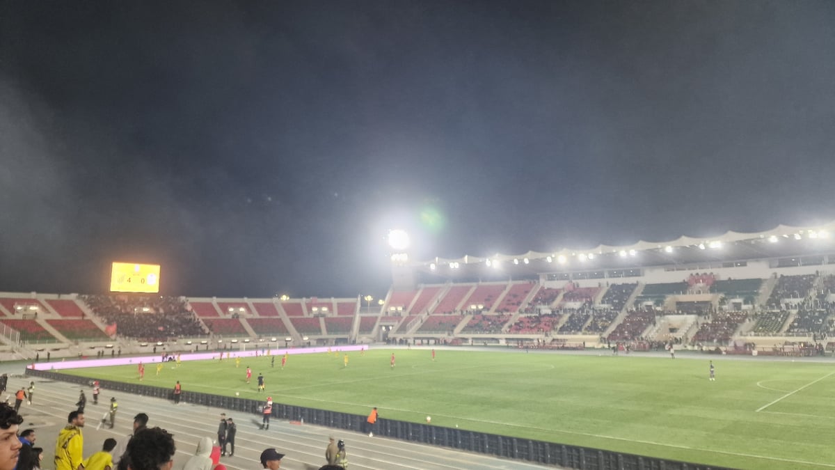 Football match ends 4-0 at illuminated Fez stadium