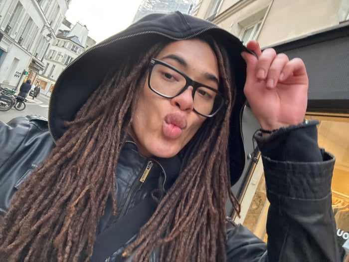 Parisians documented shopping, street scenes, art installations Monday afternoon