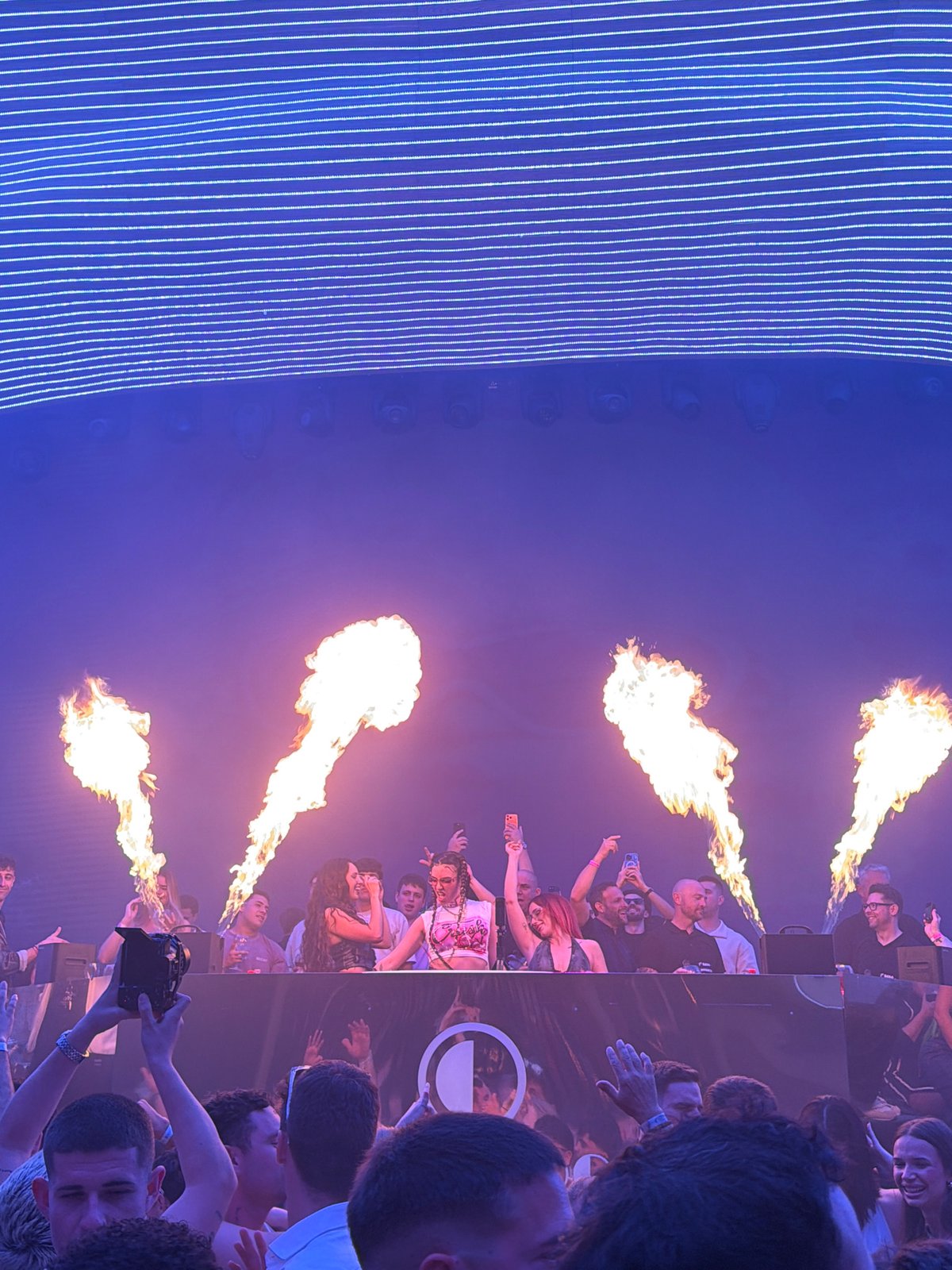 Nightclub party with live music, DJ sets in Dénia