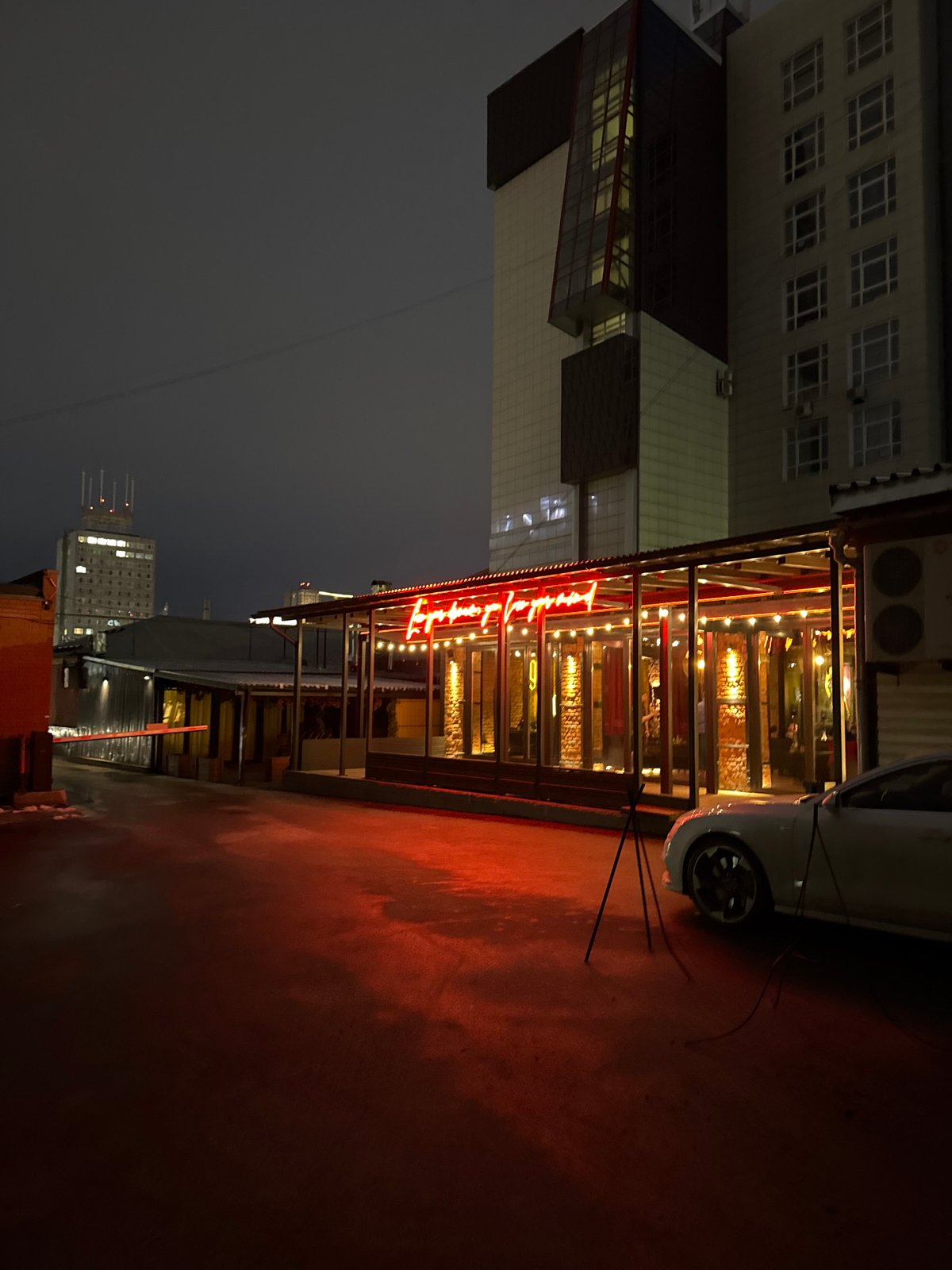Evening portraits and street scenes documented in Perm, Russia