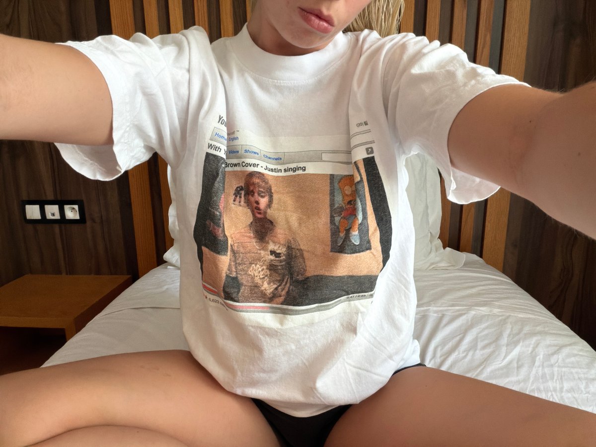 Person documents casual selfies and text in Kenitra