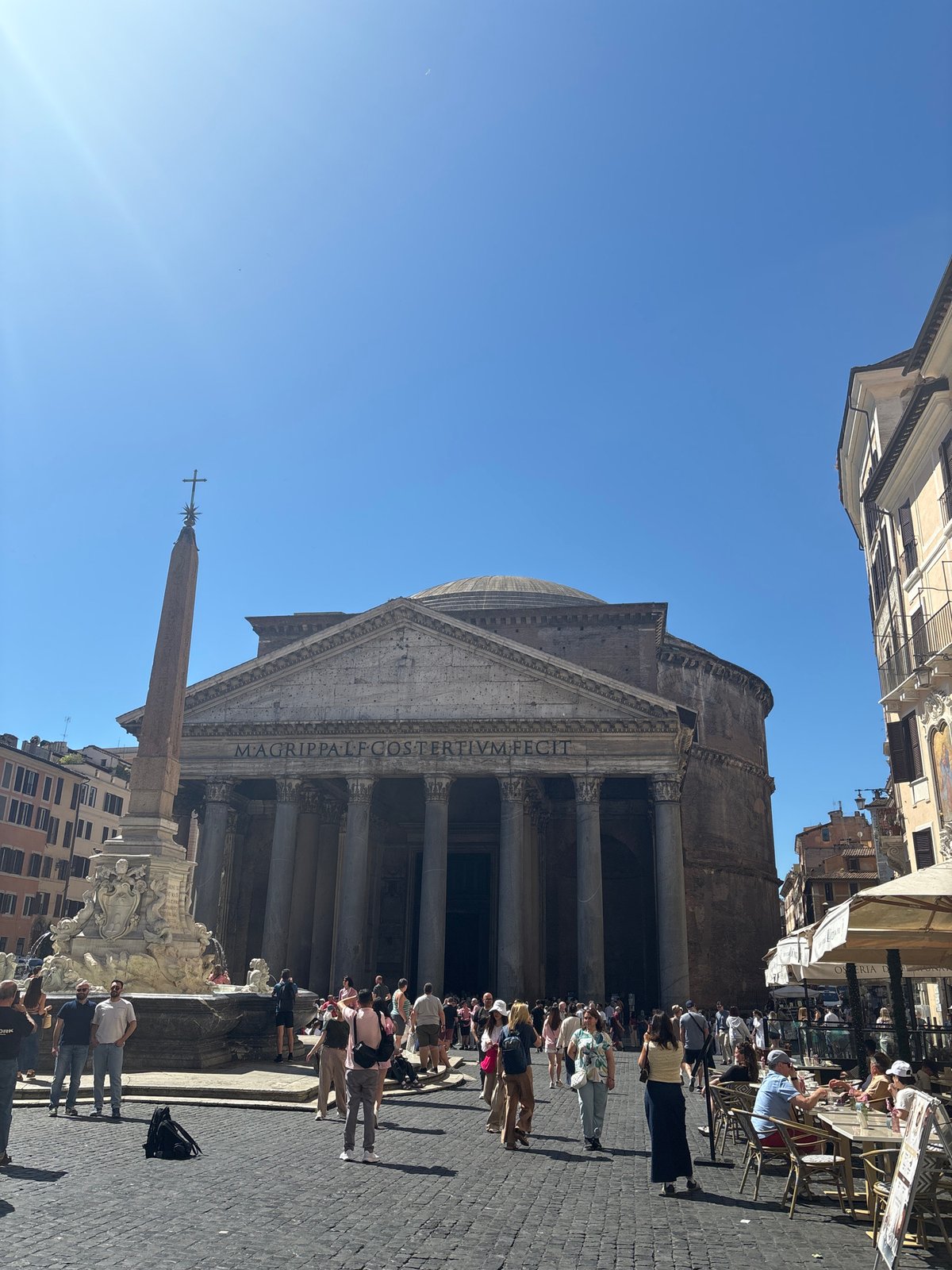 Tourist captures classic low-angle view of Rome's Pantheon