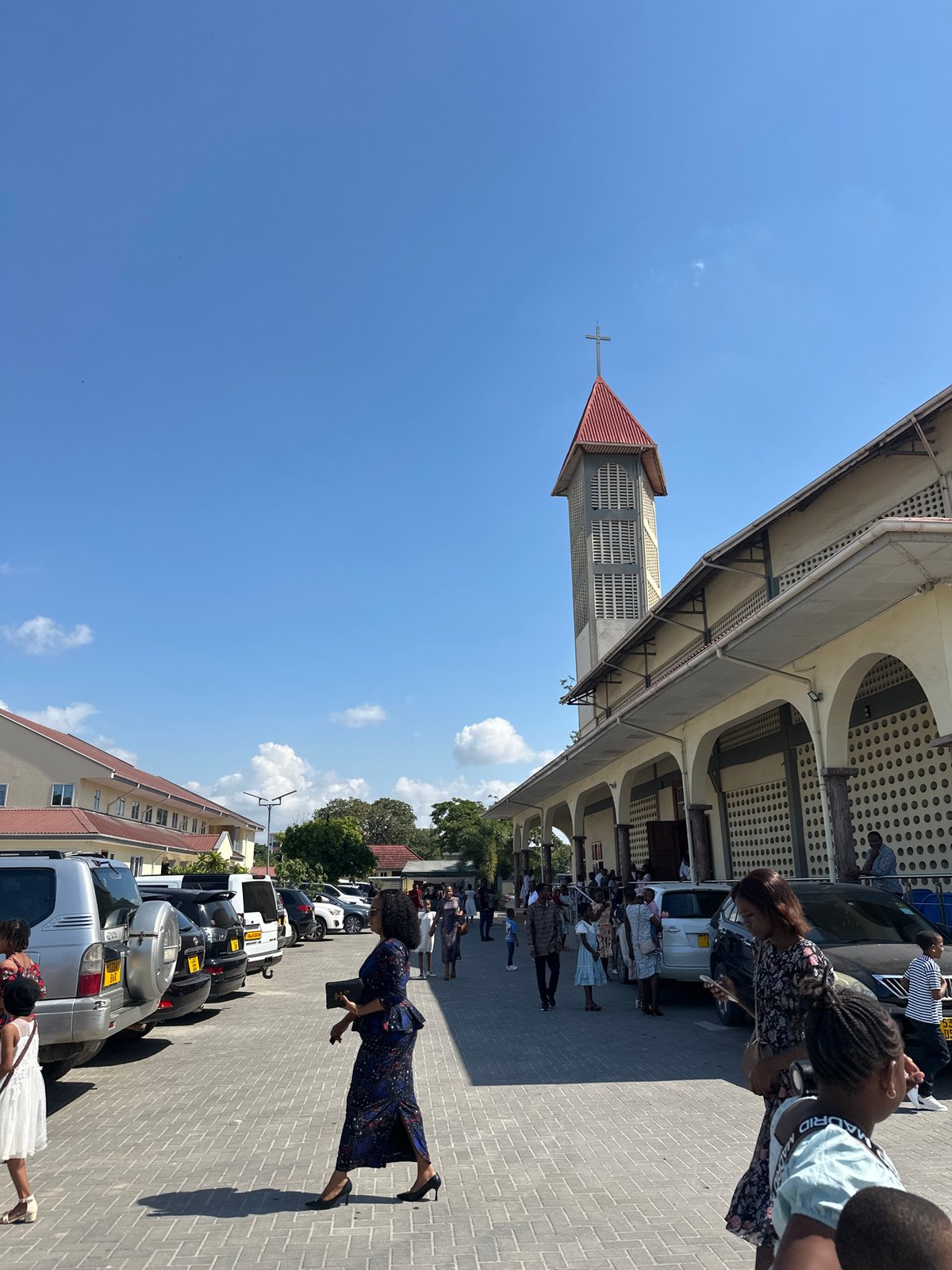 Sunday morning at Bethany Church, Dar es Salaam