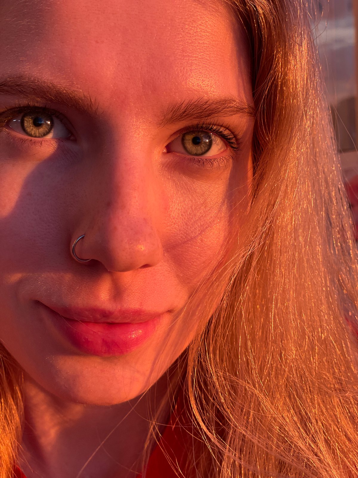 Sunset portrait session with cityscape views captured in Izhevsk