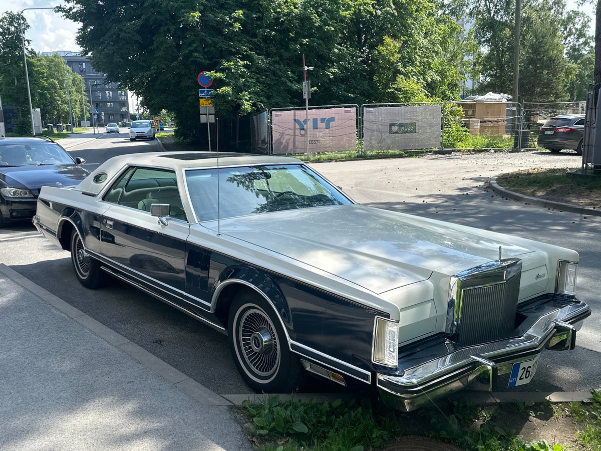 Classic Lincoln Continental Mark V spotted on a Tallinn street