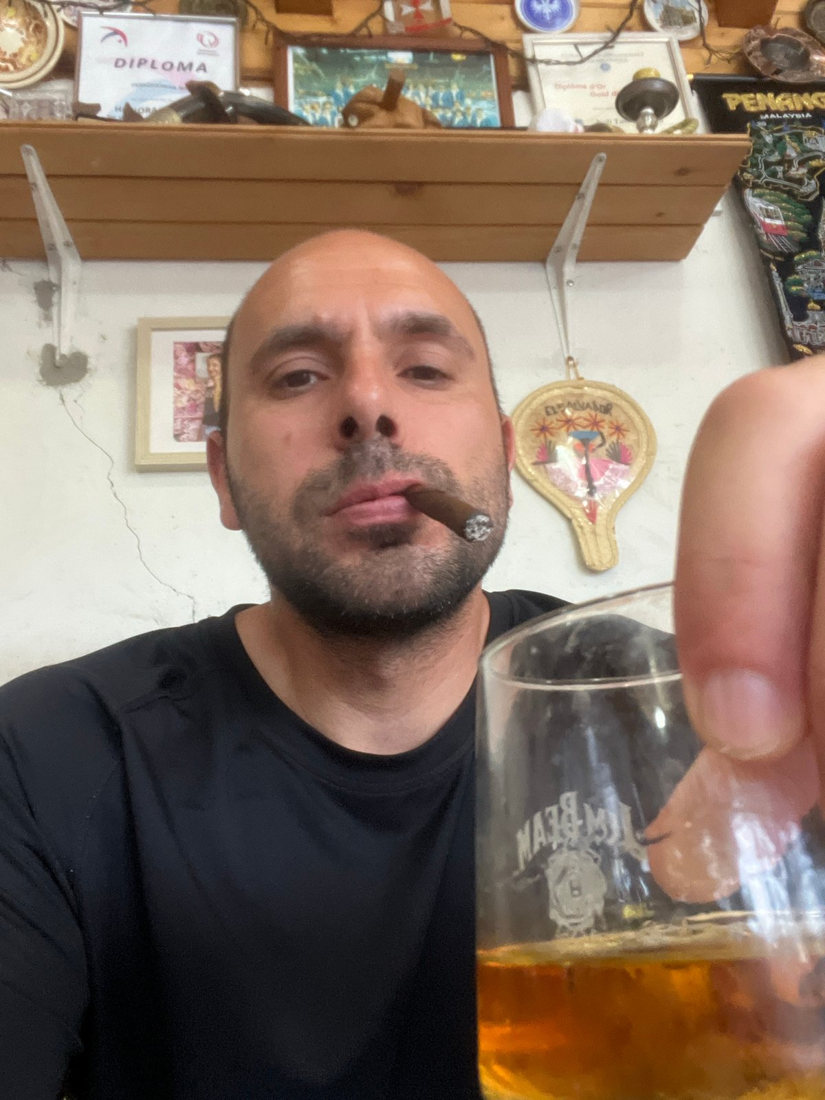 Afternoon moments captured across Herakovo: drinks, pets, gardens, collectibles