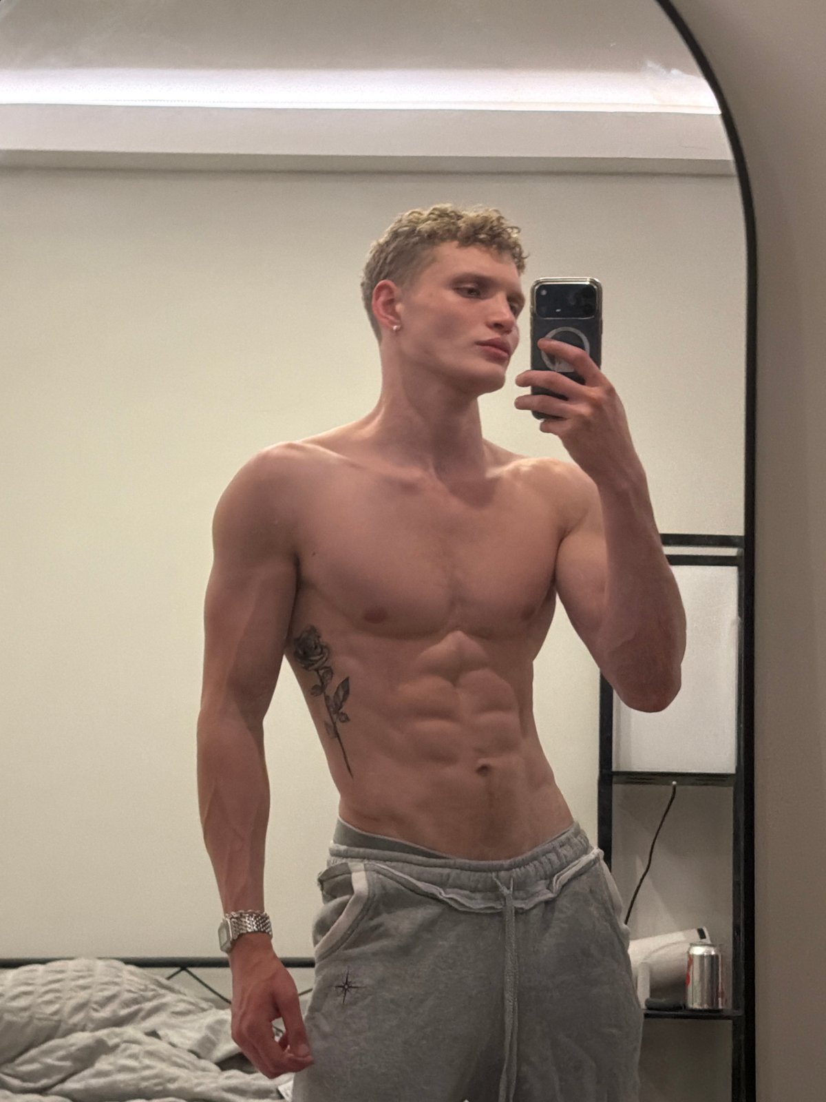 Man takes mirror selfie indoors in London