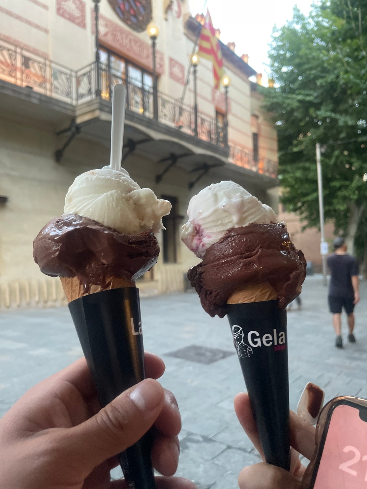 Evening ice cream enjoyed on Canet de Mar beach