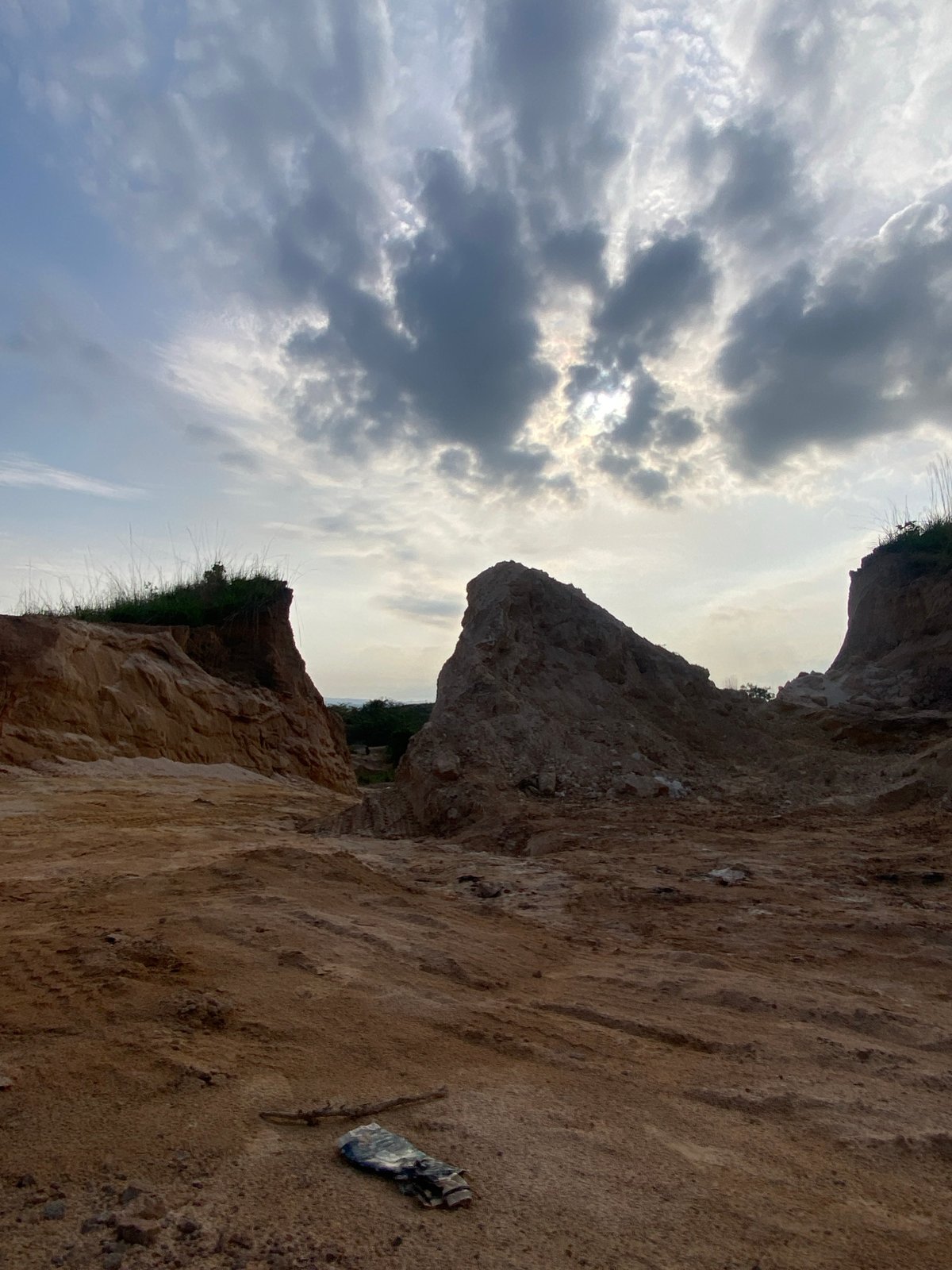 Witness documents rugged Achara landscape and wildlife over 50 minutes