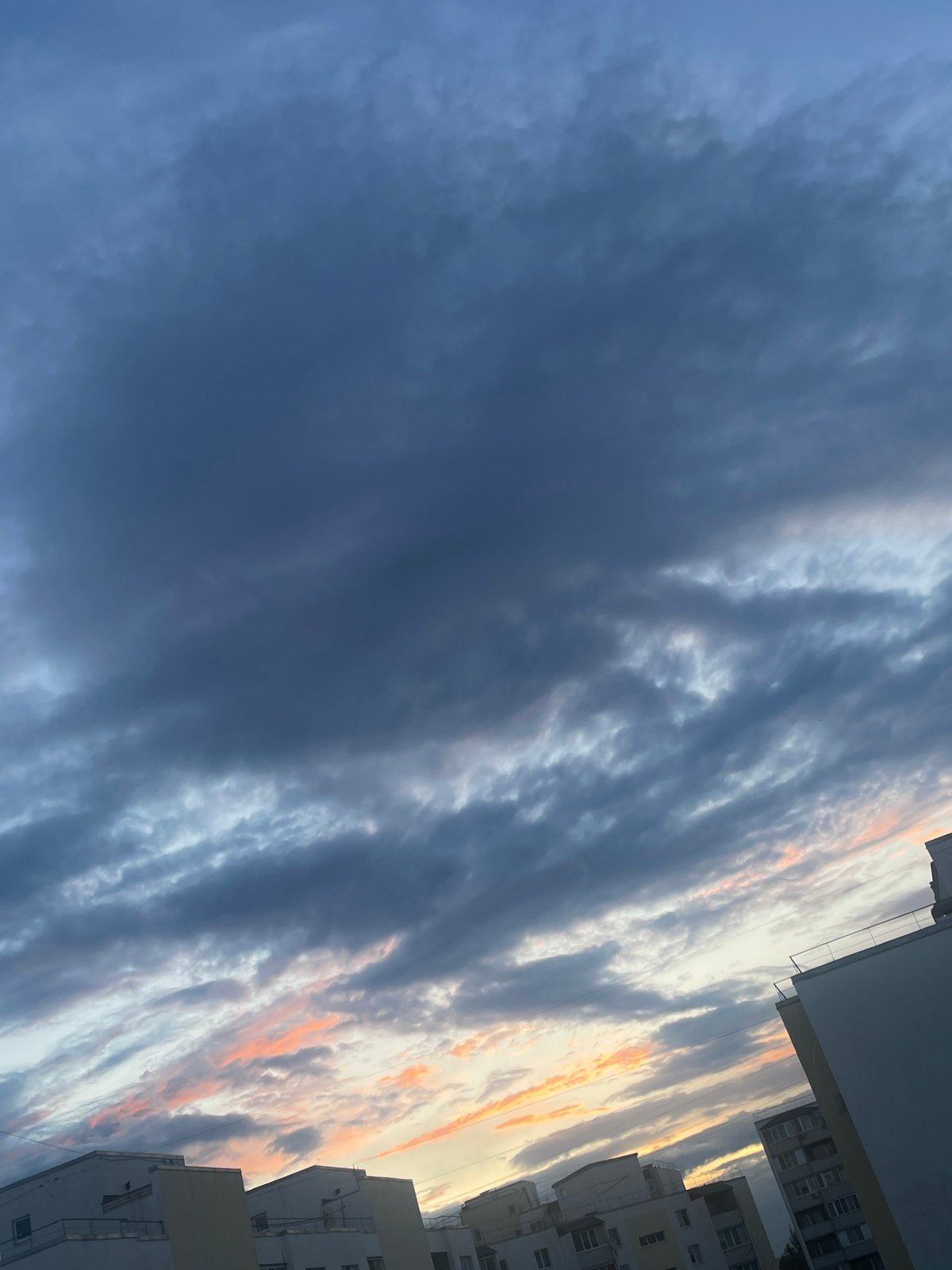 Dramatic sunset clouds captured over Saratov, Russia