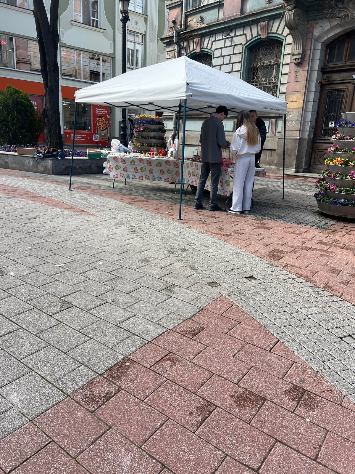 Morning street scenes documented across commercial district in Plovdiv