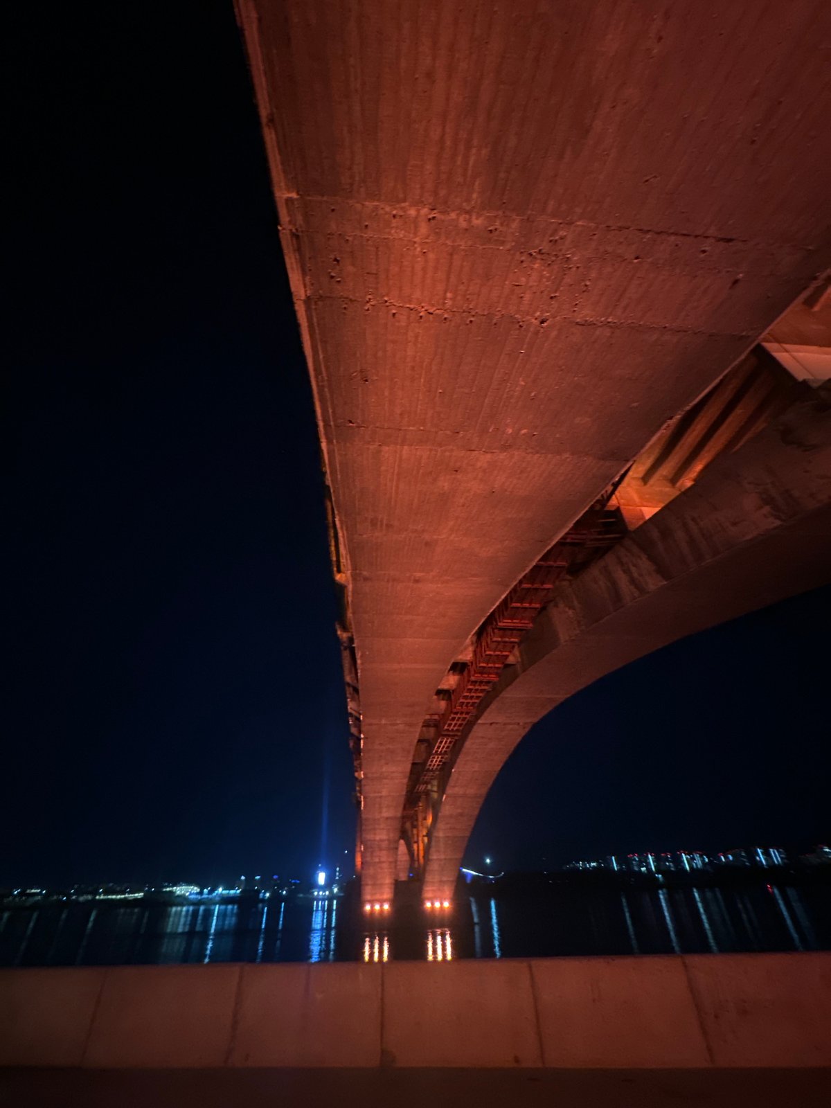 Nighttime views of Vinogradovsky Bridge captured in Krasnoyarsk