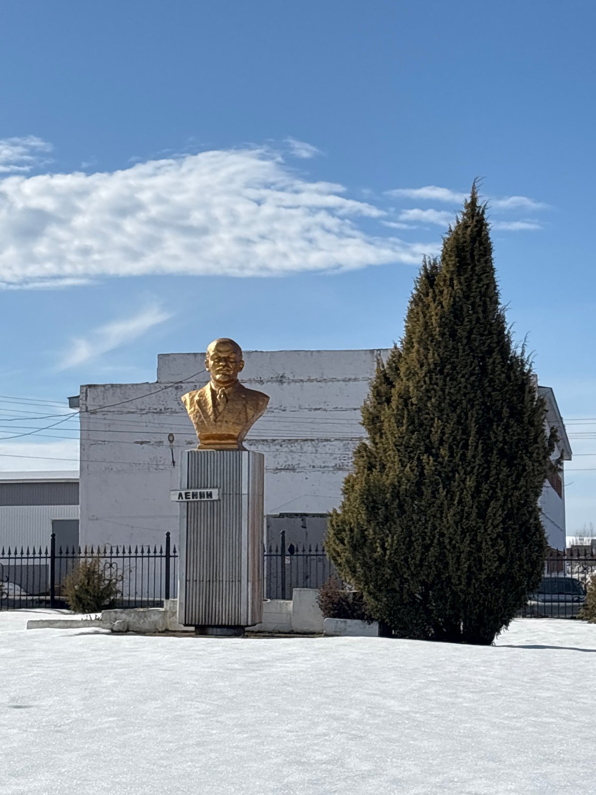 Event preparations documented across Foki, Russia venues and monuments