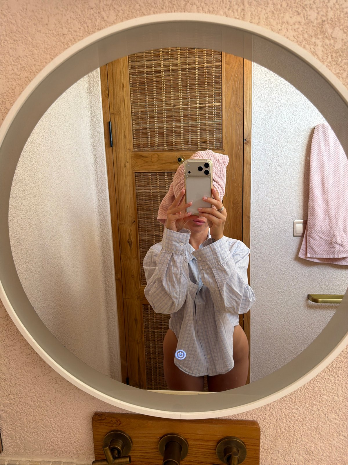 Person documents early morning routine in Mengwi residence