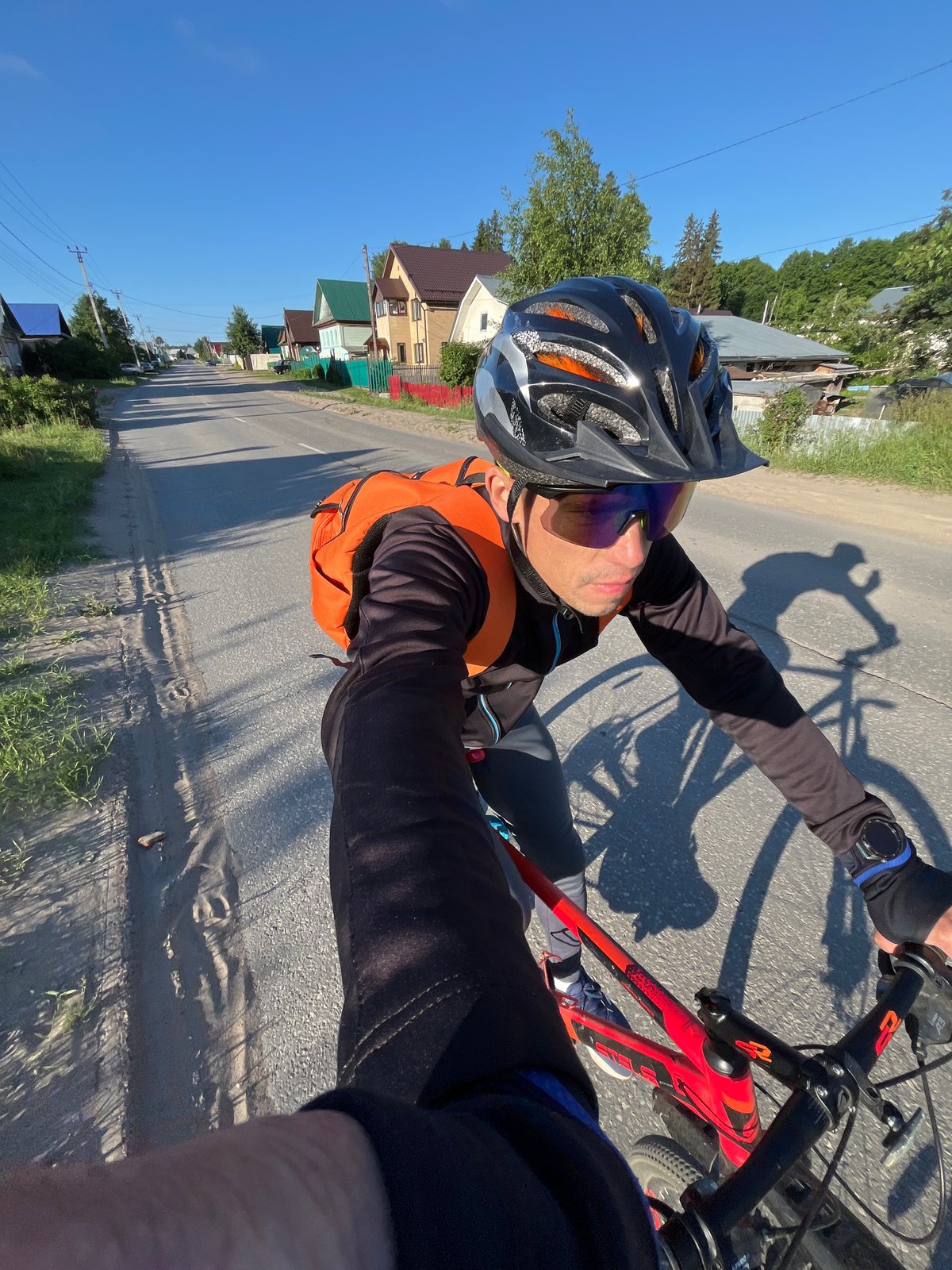 Early morning life captured in Chaikovsky: cycling, driving, wildlife
