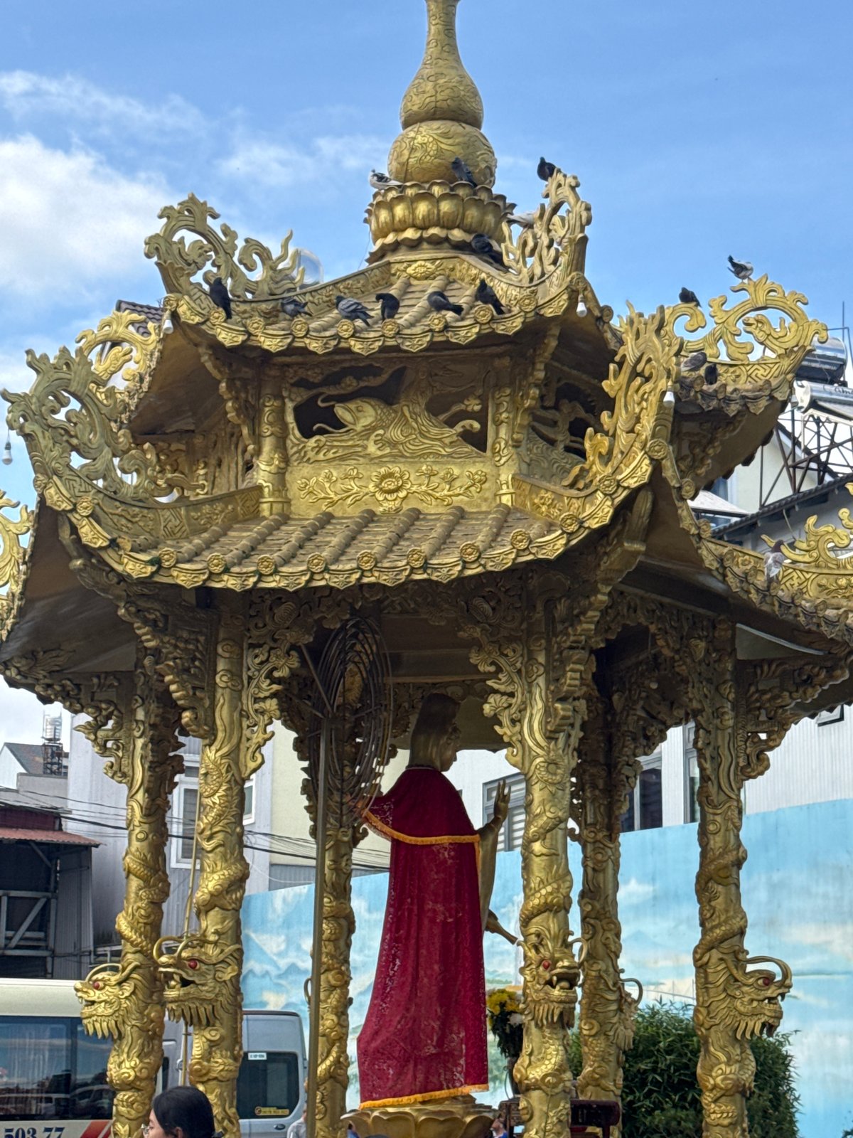 Elaborate Buddhist temple complex documented in Xuân Thành, Vietnam