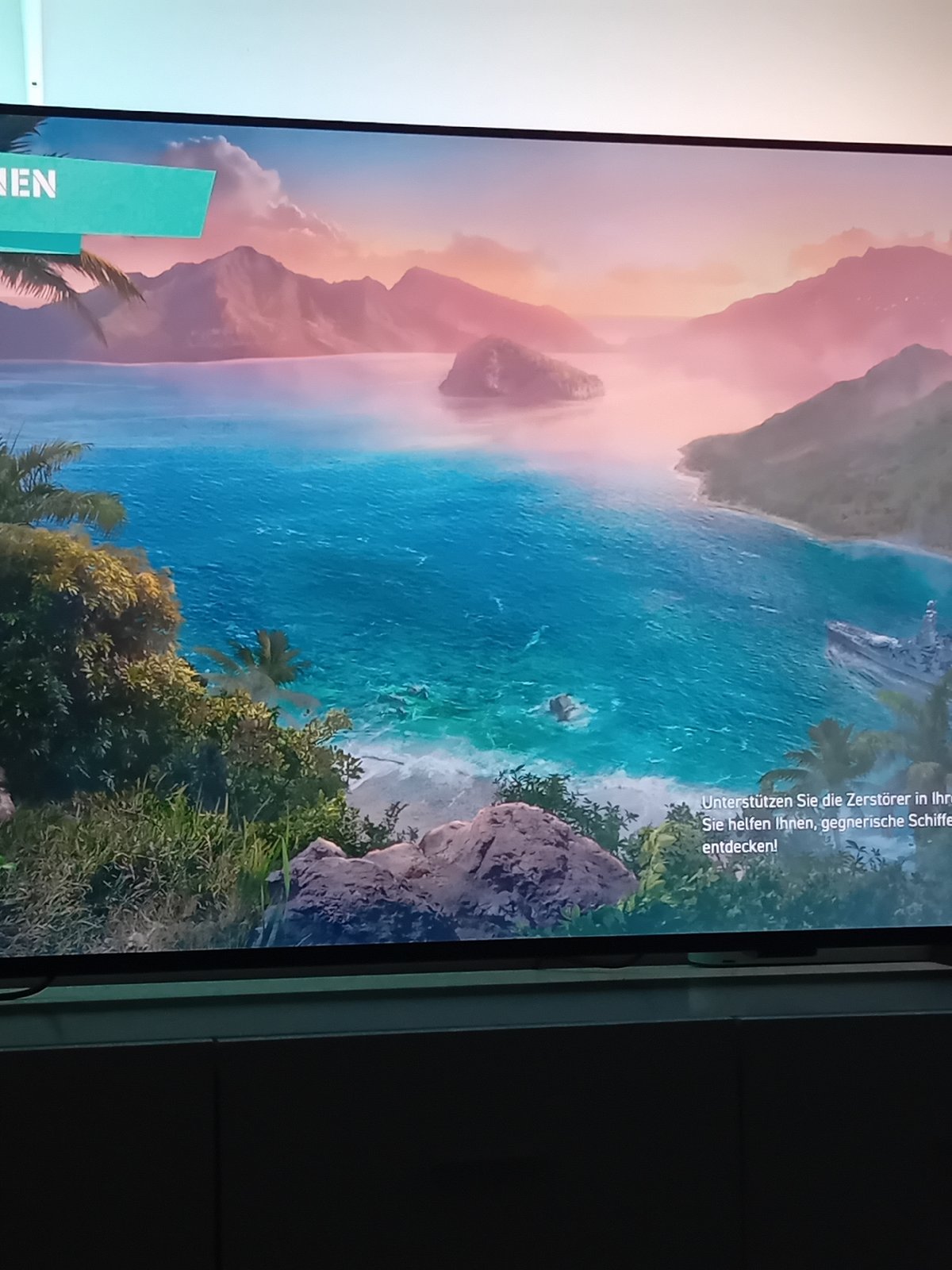Digital tropical beach display observed in Figueira da Foz