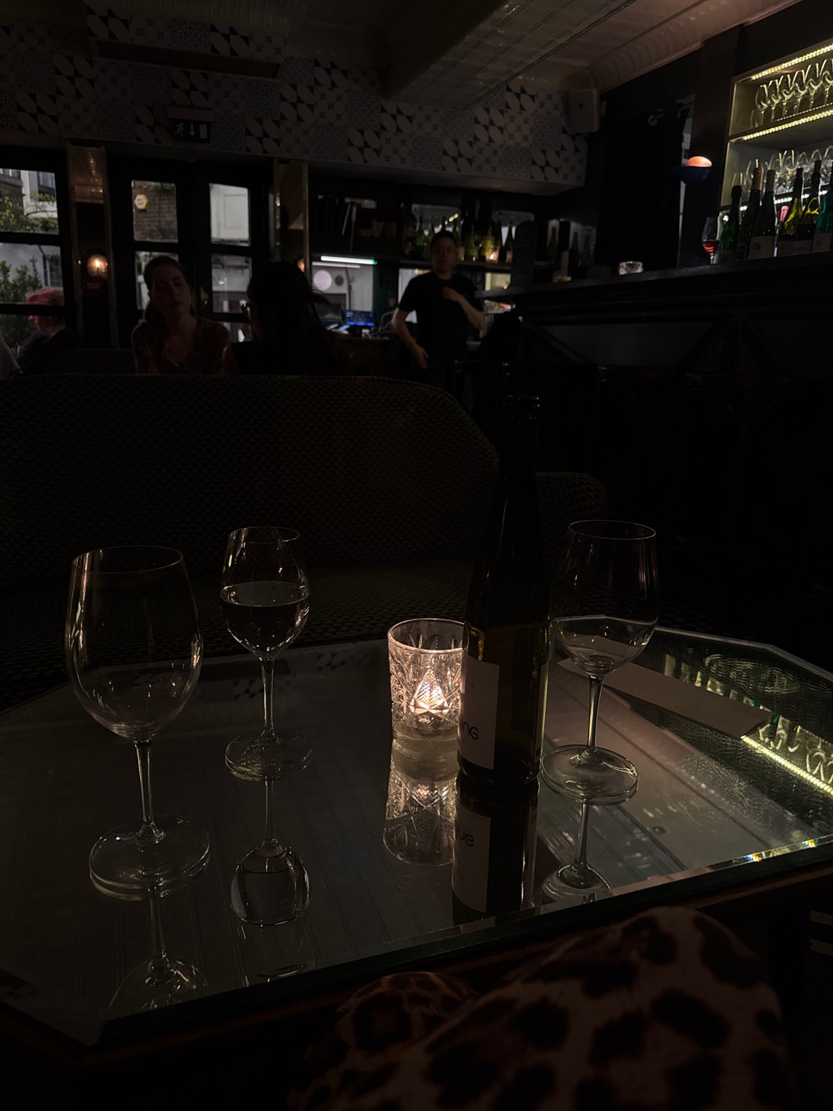 Evening scenes captured across London bars and Underground