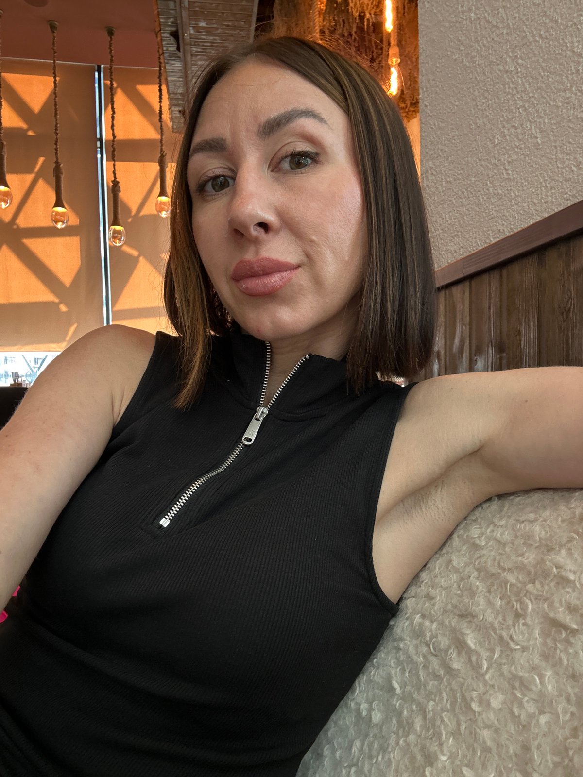 Casual mall visit documented through selfies in Kazan, Russia
