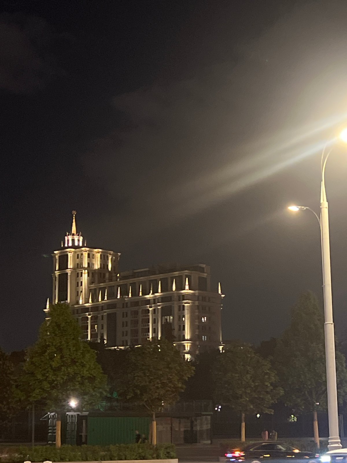 Moscow streets documented during quiet evening hours