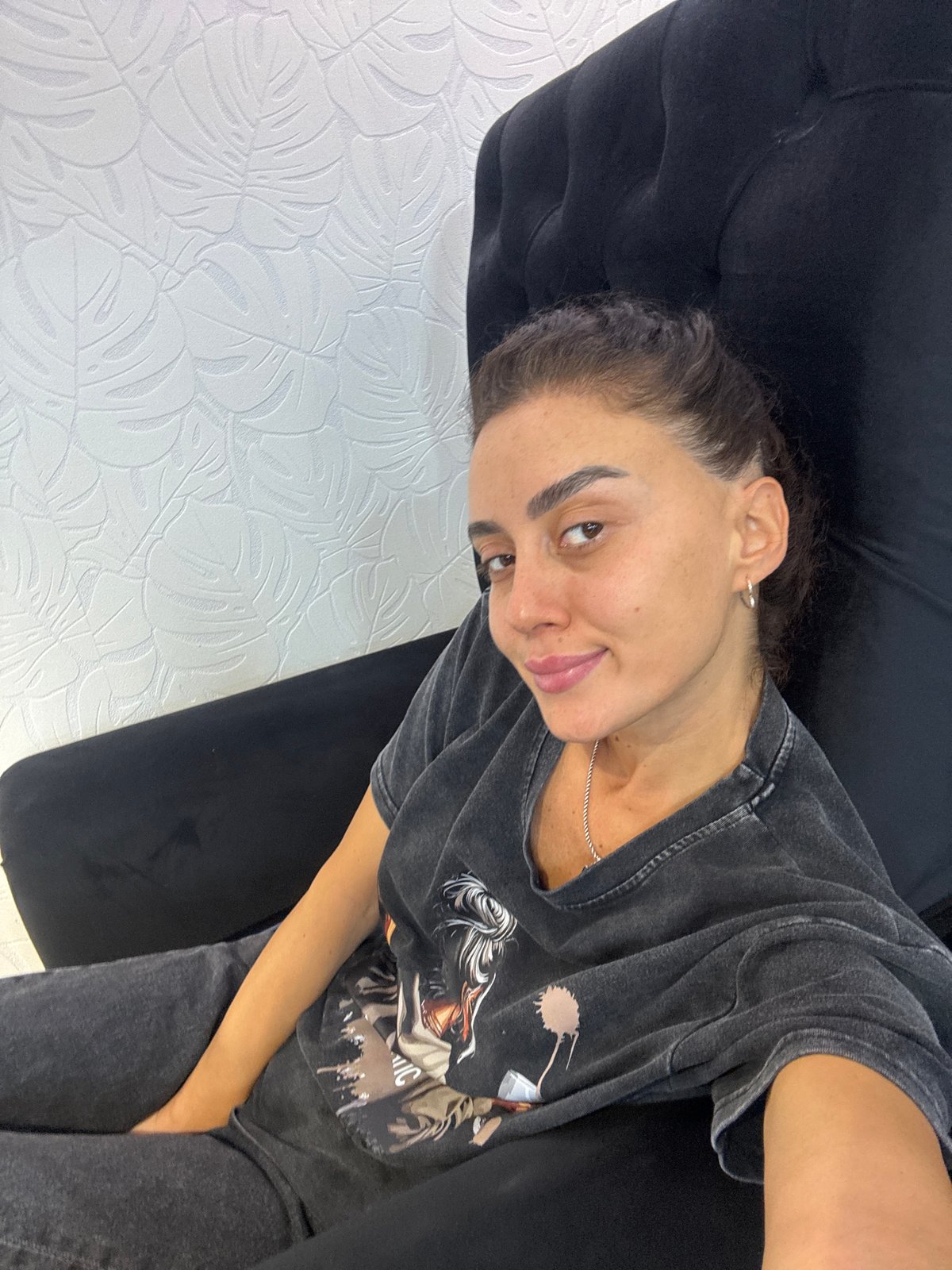 Morning beauty appointments and street art in Tbilisi