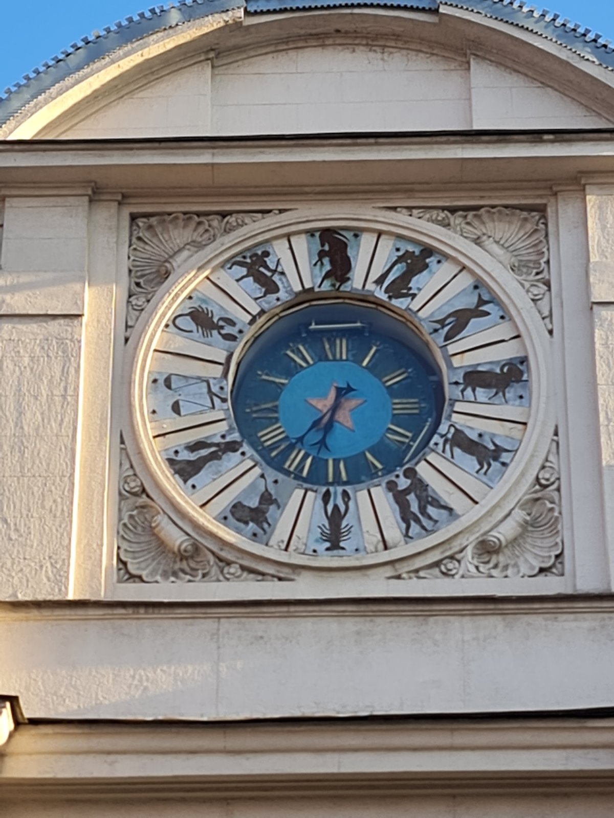 Afternoon stroll through central Saint Petersburg landmarks and streets