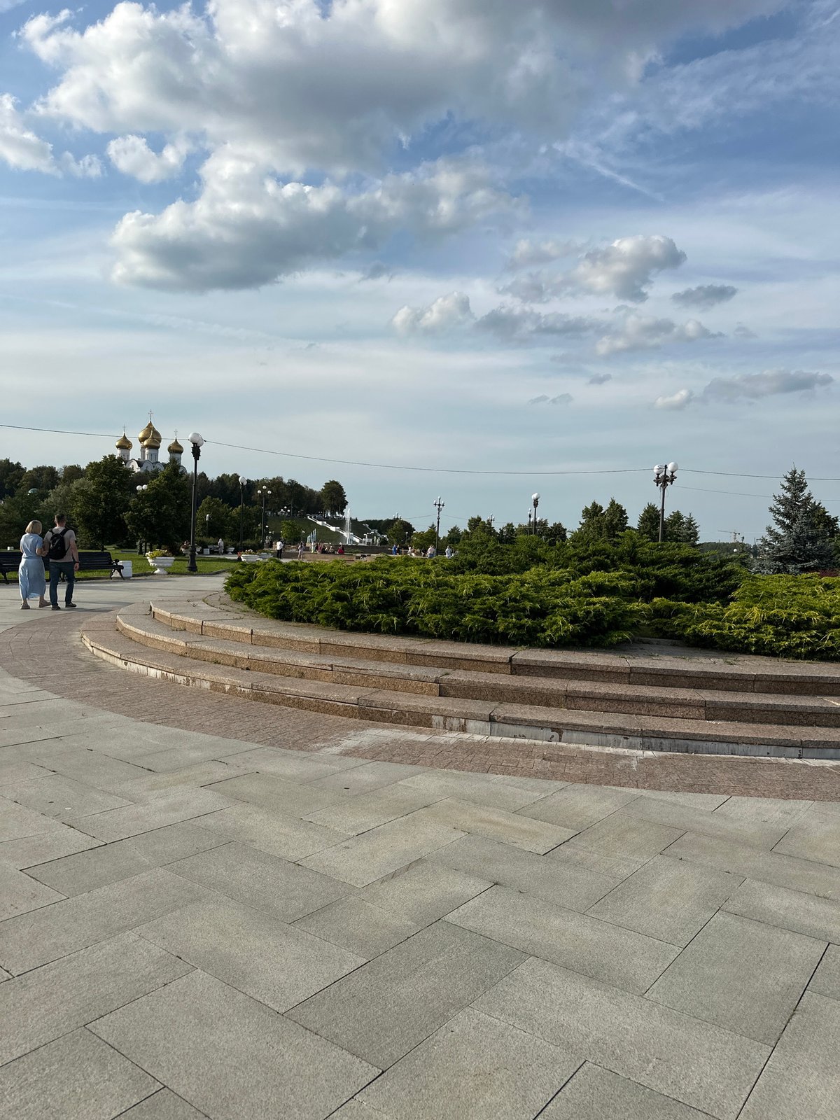 Afternoon in a Rusanovo park — fountains, monuments, and golden domes