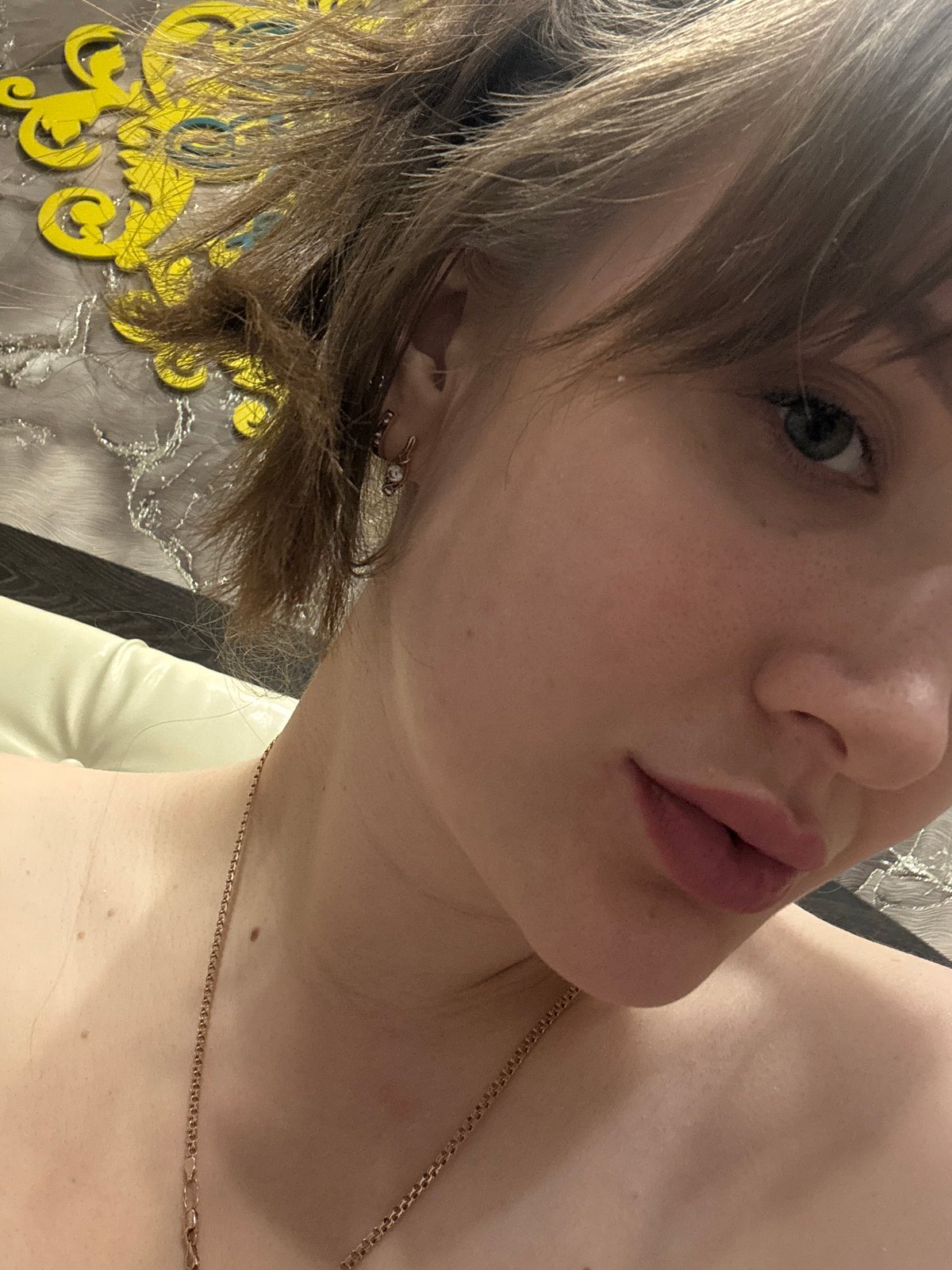 Personal evening documentation captures selfies, cats, sunset in Chaikovsky